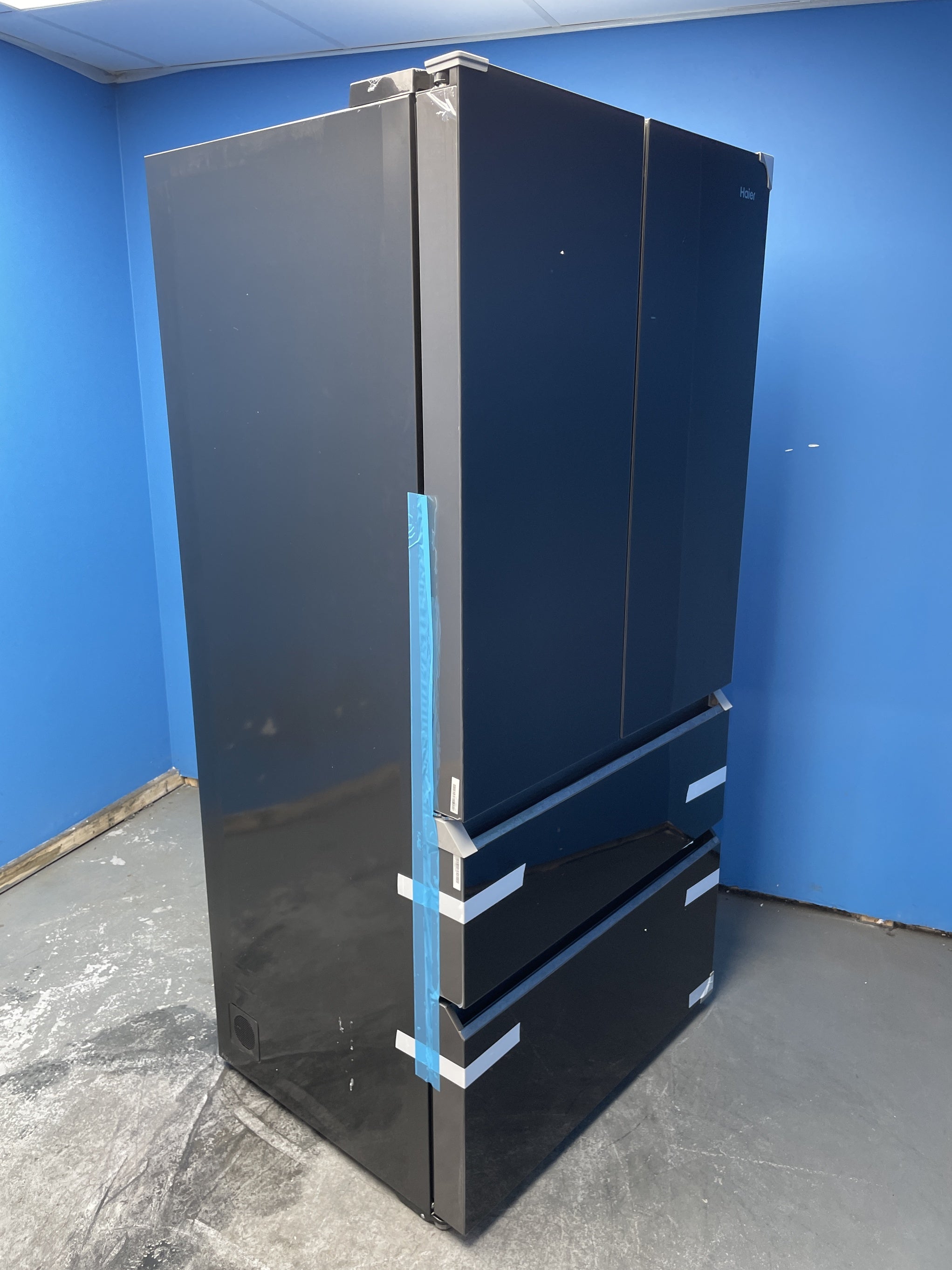 #GRC-160-694 - Haier Series 7 HFR79F19DFGB Total No Frost American Fridge Freezer