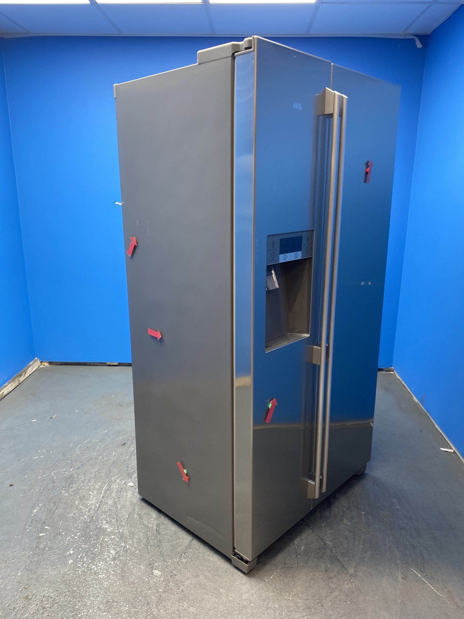 AEG RMB76111NX American-Style Fridge Freezer with Ice and Water