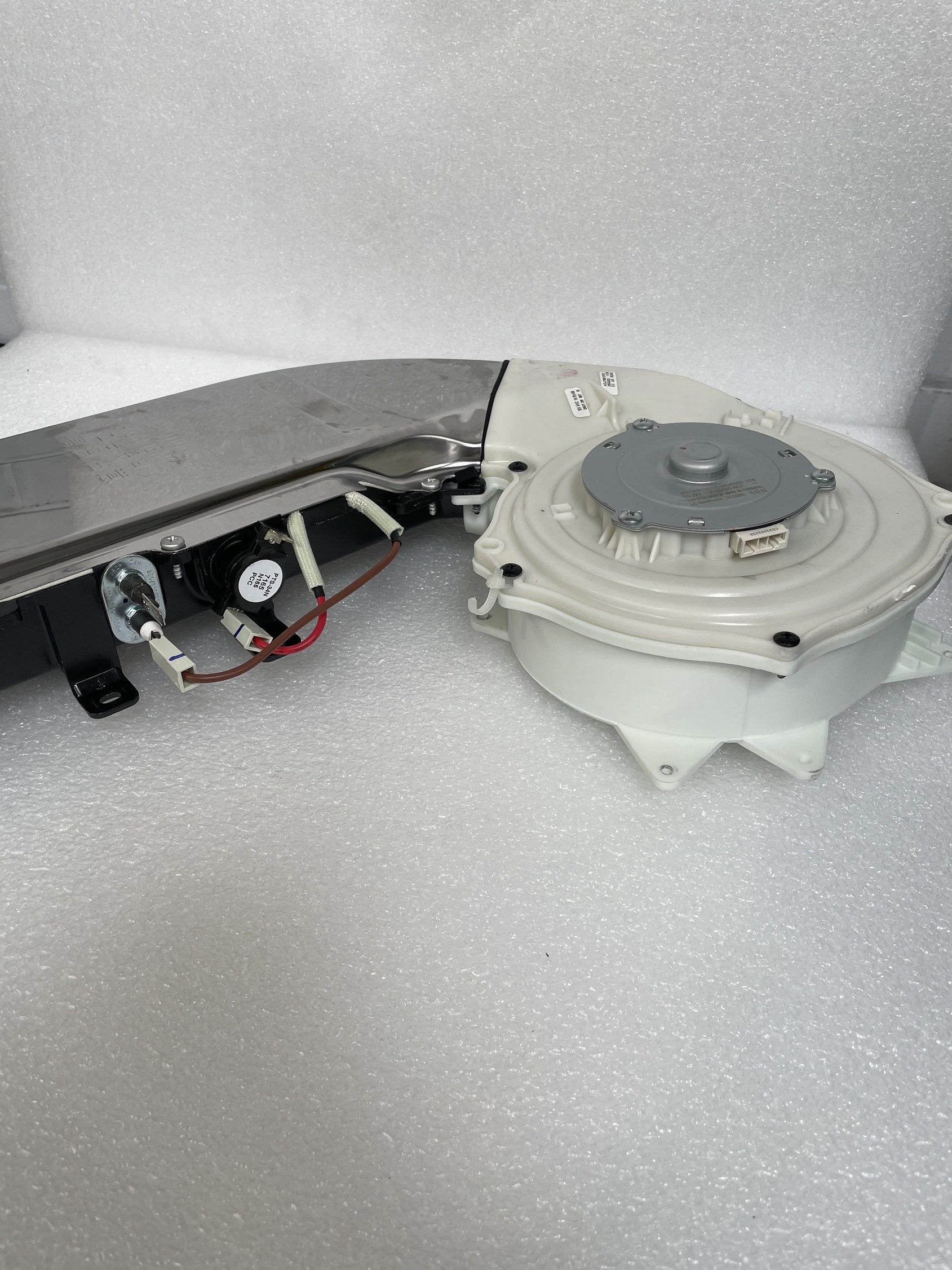 #GRC-155-057 - LG FWY937BCTA1 Tumble Dryer Chamber