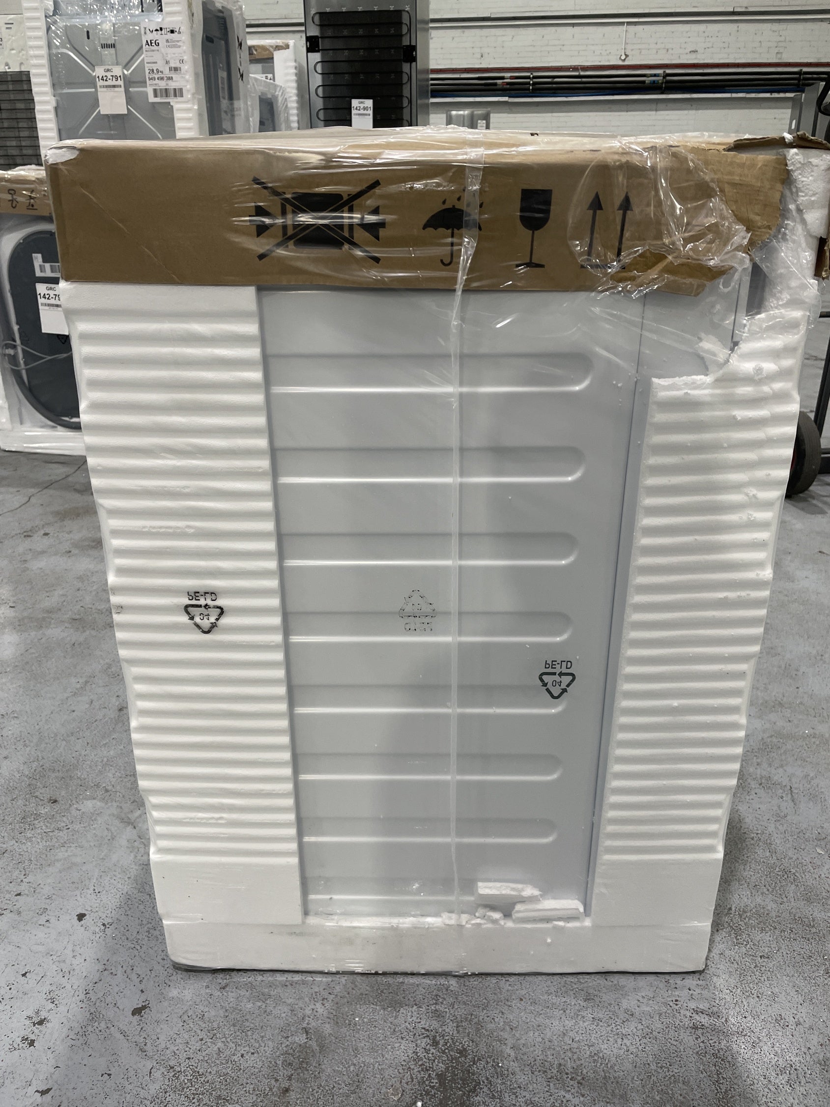 #GRC-142-782 - AEG 7000 Series L7FE7261BI Integrated 7kg 1200rpm Washing Machine