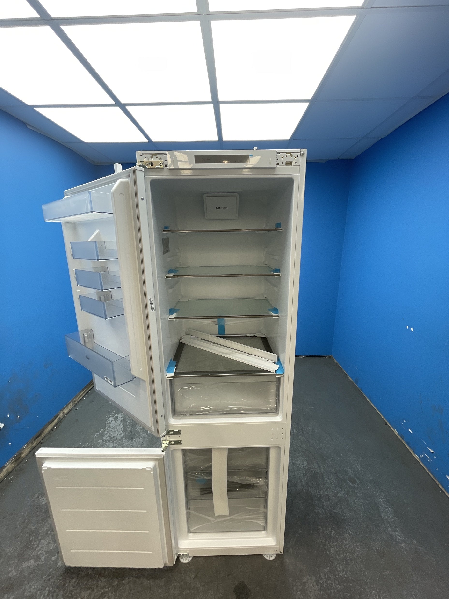 #GRC-162-702 - Hoover HONBQL3518EVK Integrated 268 Litre Low Frost Fridge Freezer