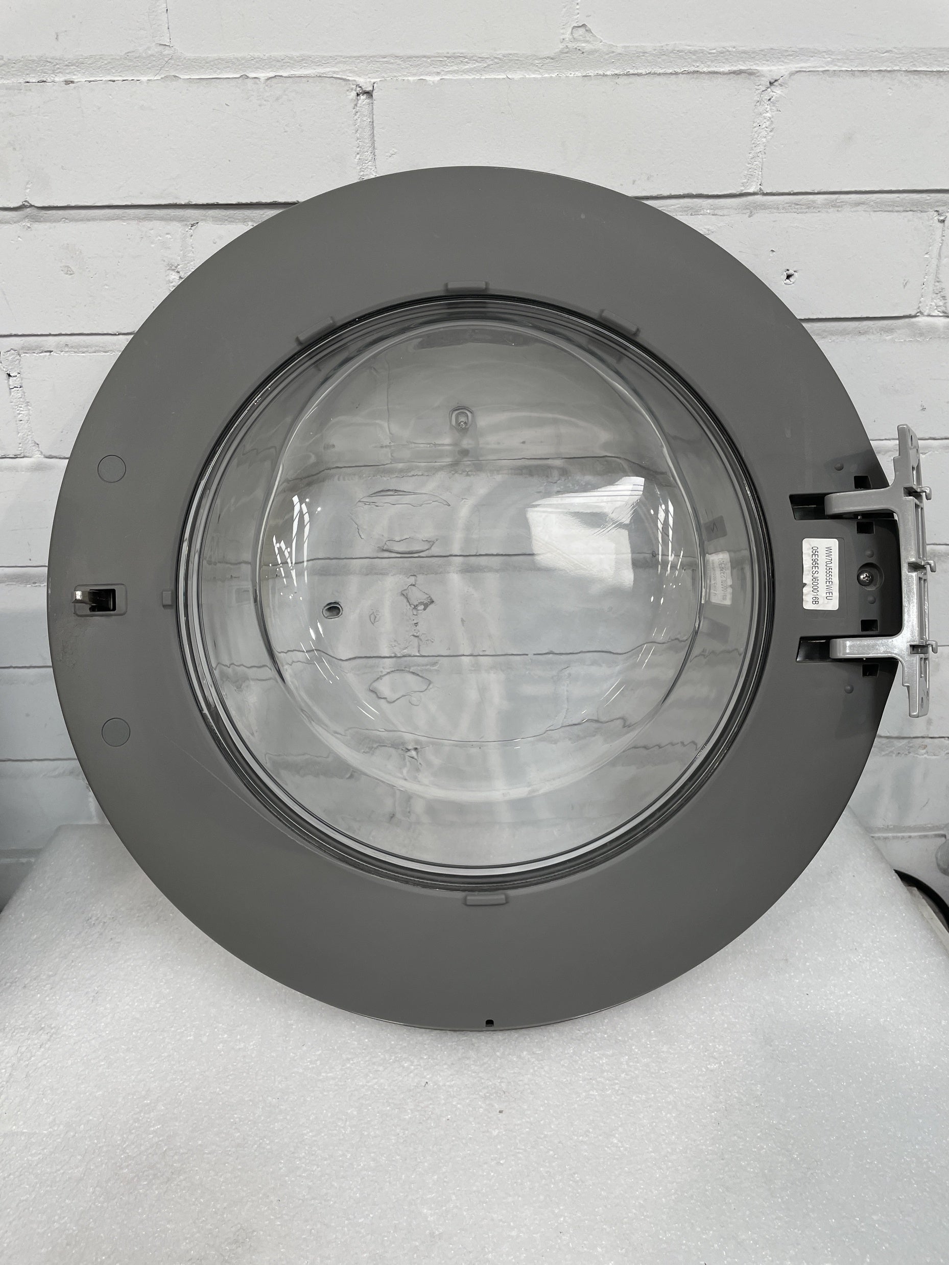 #GRC-157-425 - Samsung WW70J5555EW Washing Machine Door