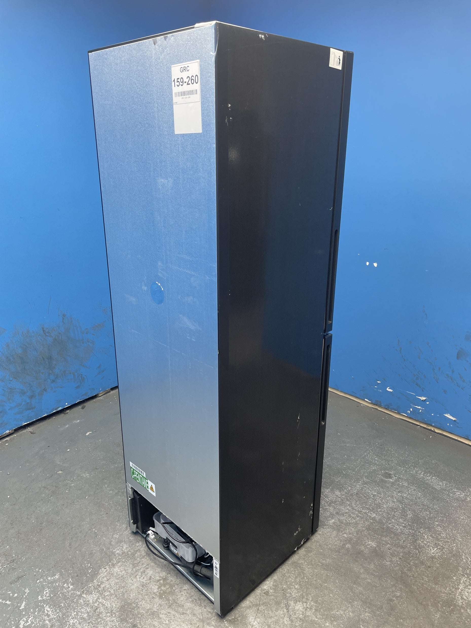 #GRC-159-260 - Hoover HVT3CLECKIHB 235 Litre Combi Fridge Freezer