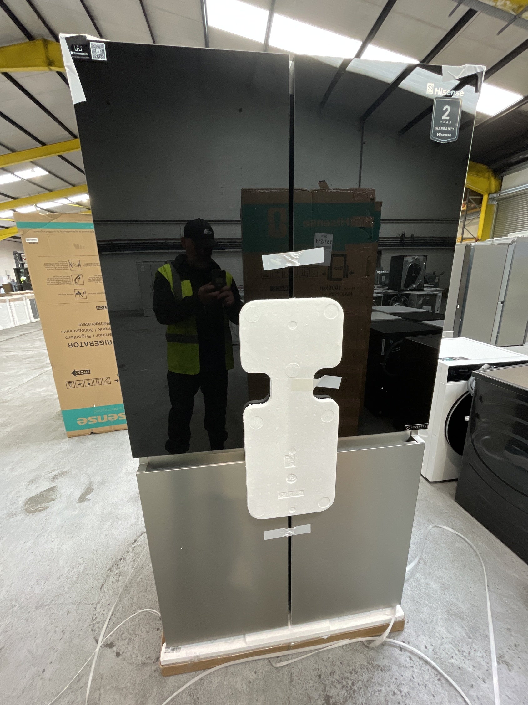 #GRC-157-607 - Hisense RQ560N4WCF PureFlat American Style Fridge Freezer