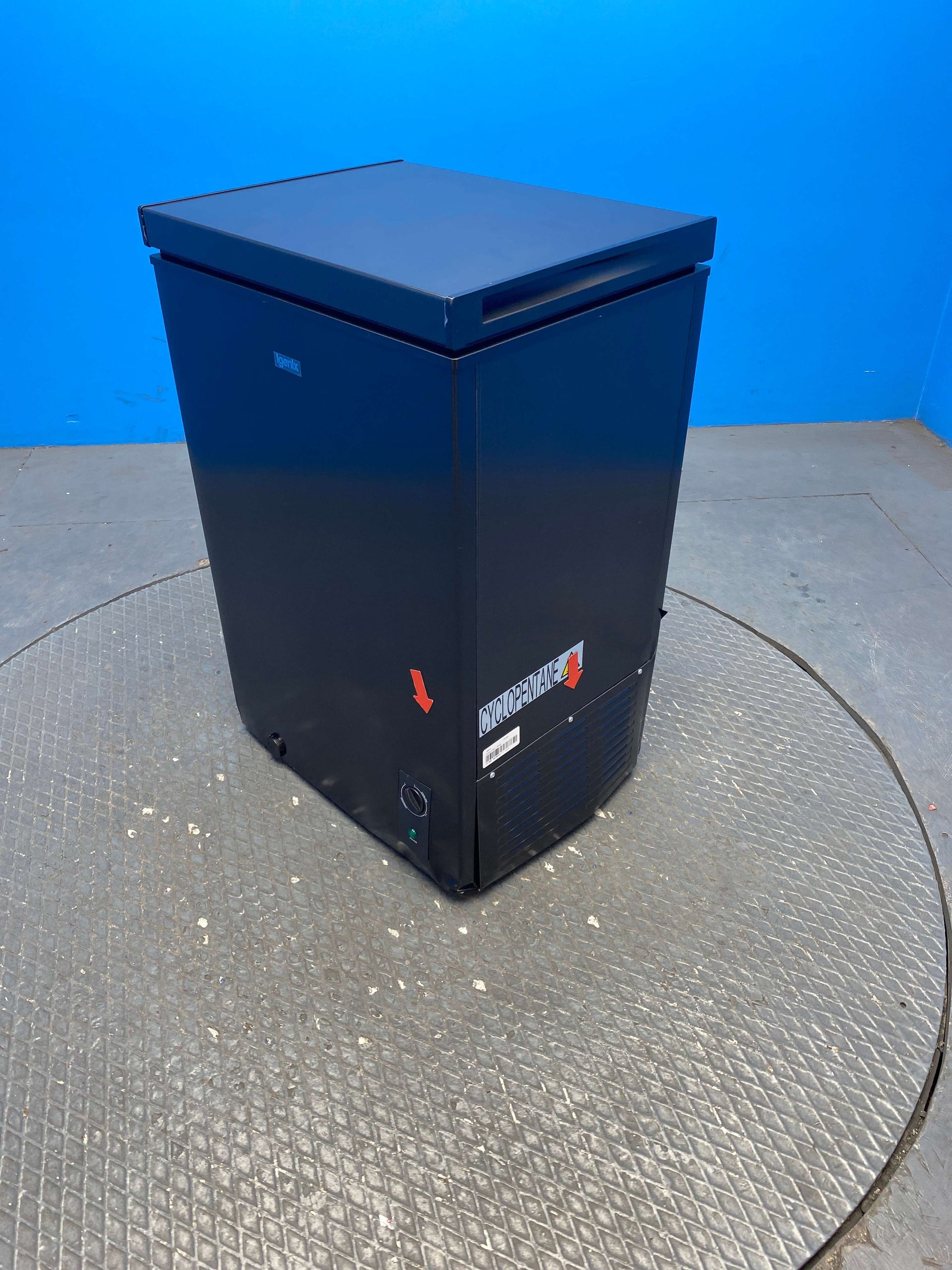 Igenix IG100B 99 Litre Freestanding Chest Freezer