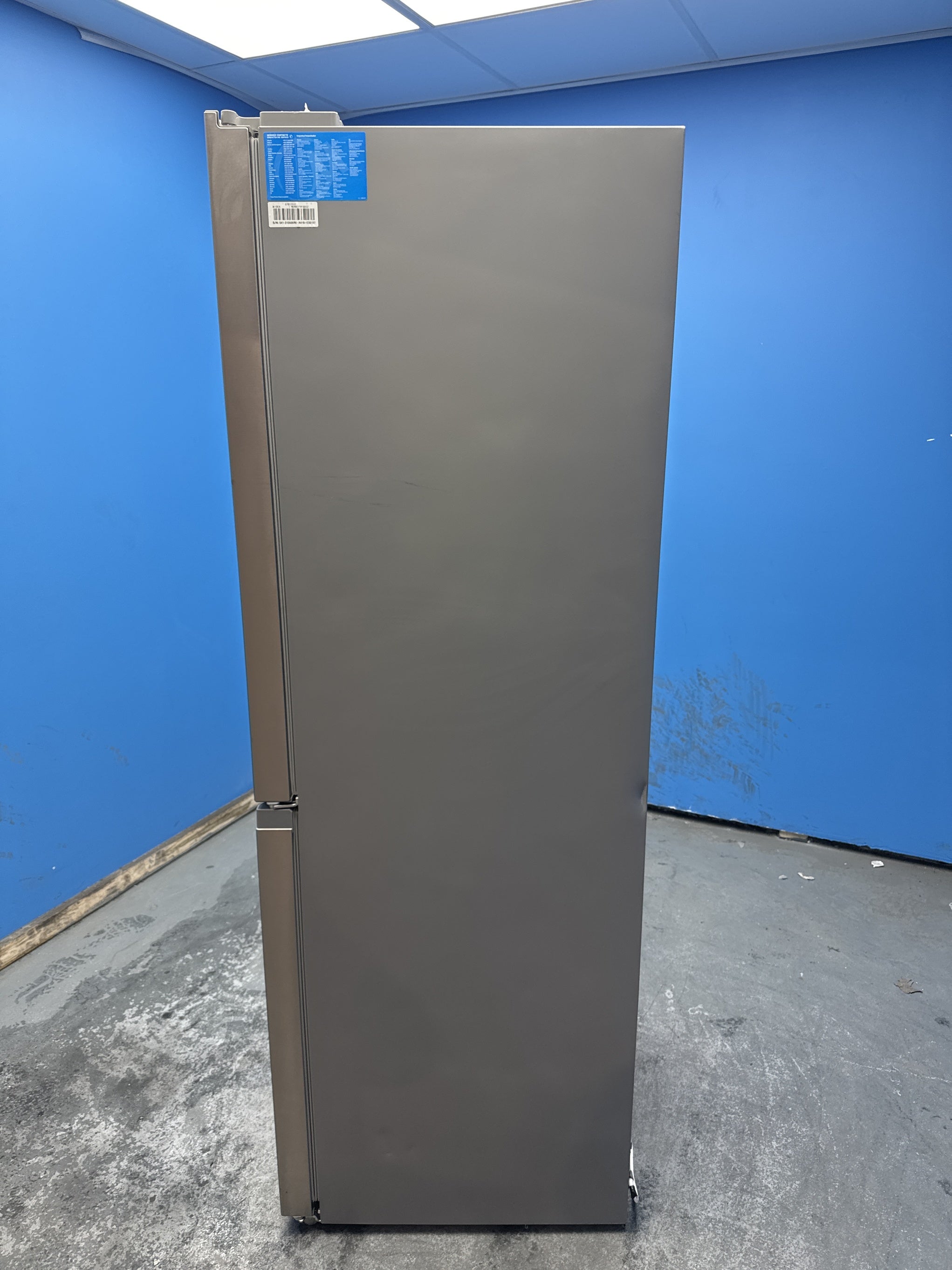 #GRC-154-486 - Midea MDRB379FGD02 273L Frost Free Fridge Freezer