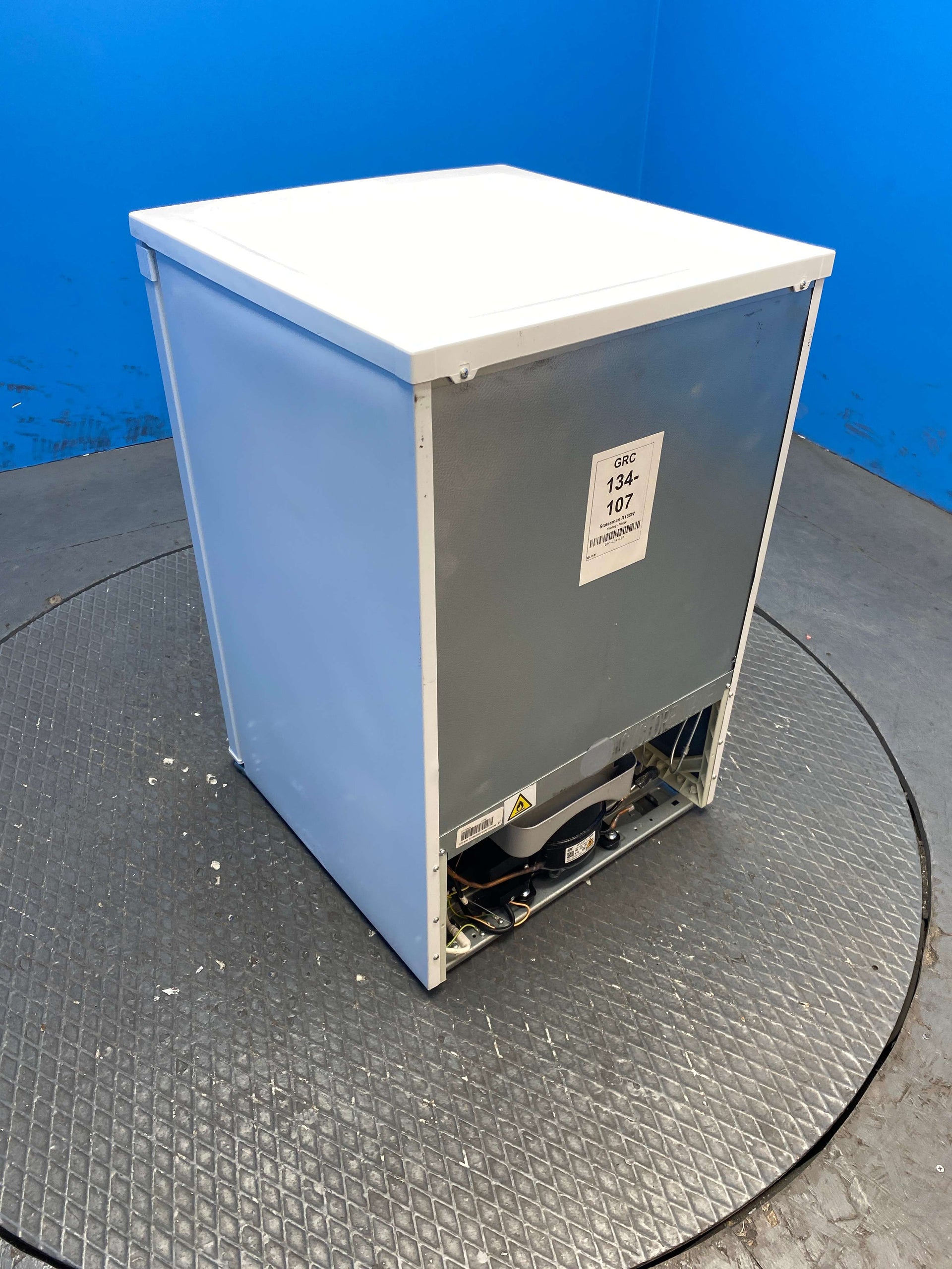Statesman R155W 55cm Under Counter Fridge