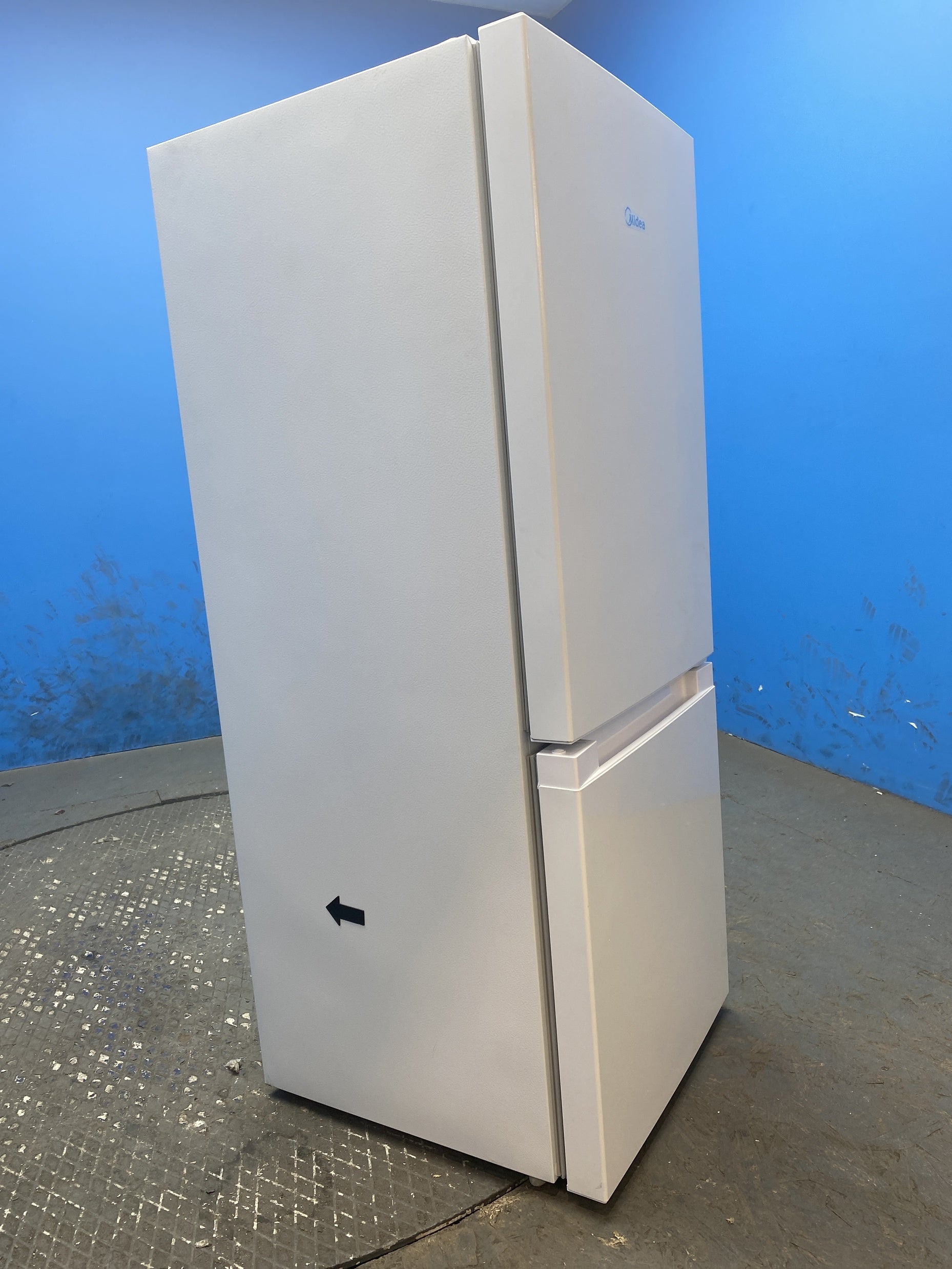 #GRC-158-804 - Midea MDRB202FGE01 47cm Wide Low Frost Combi Fridge Freezer