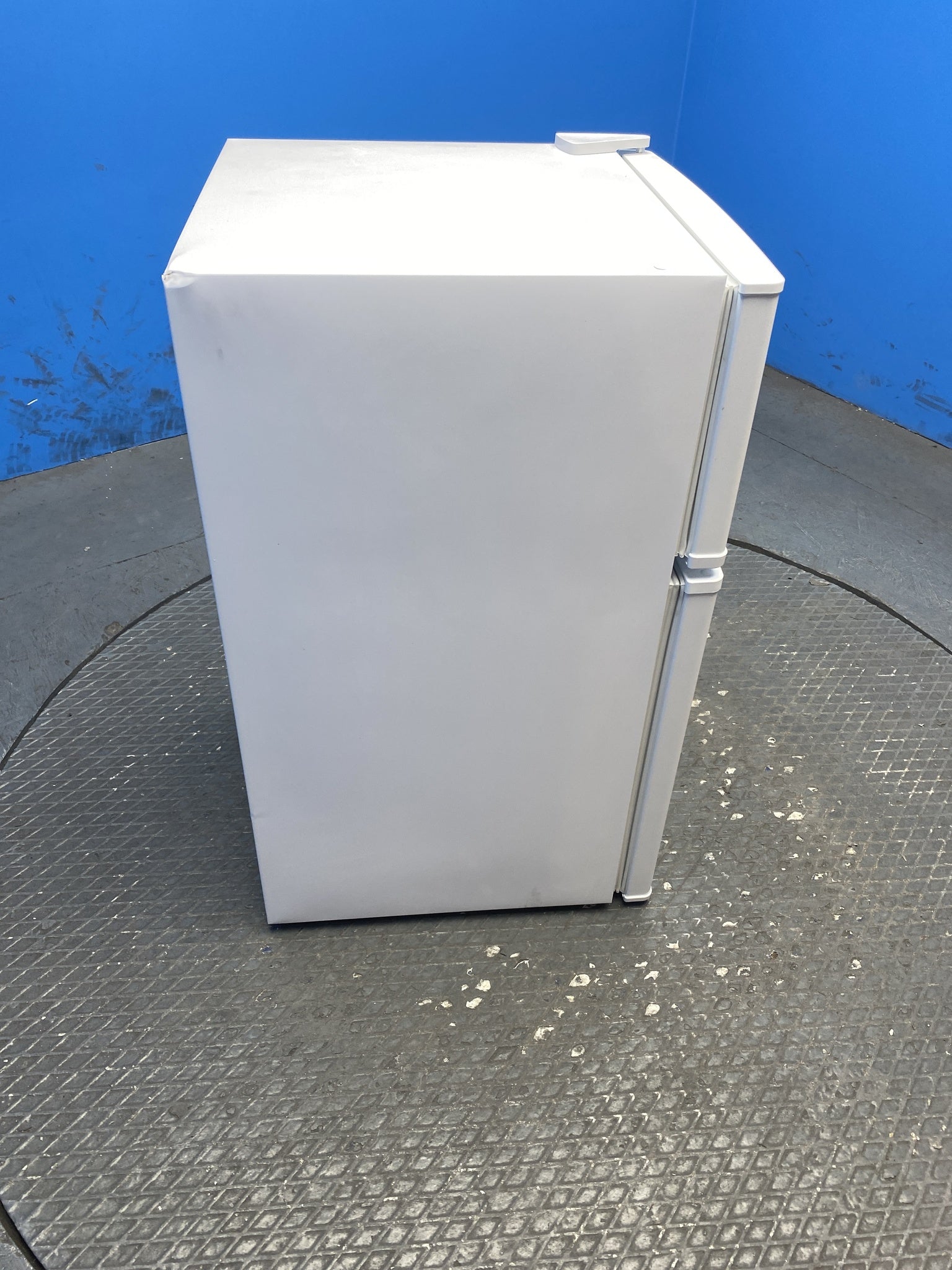 COMFEE’ RCT87WH2(E) 87L Under Counter Fridge Freezer