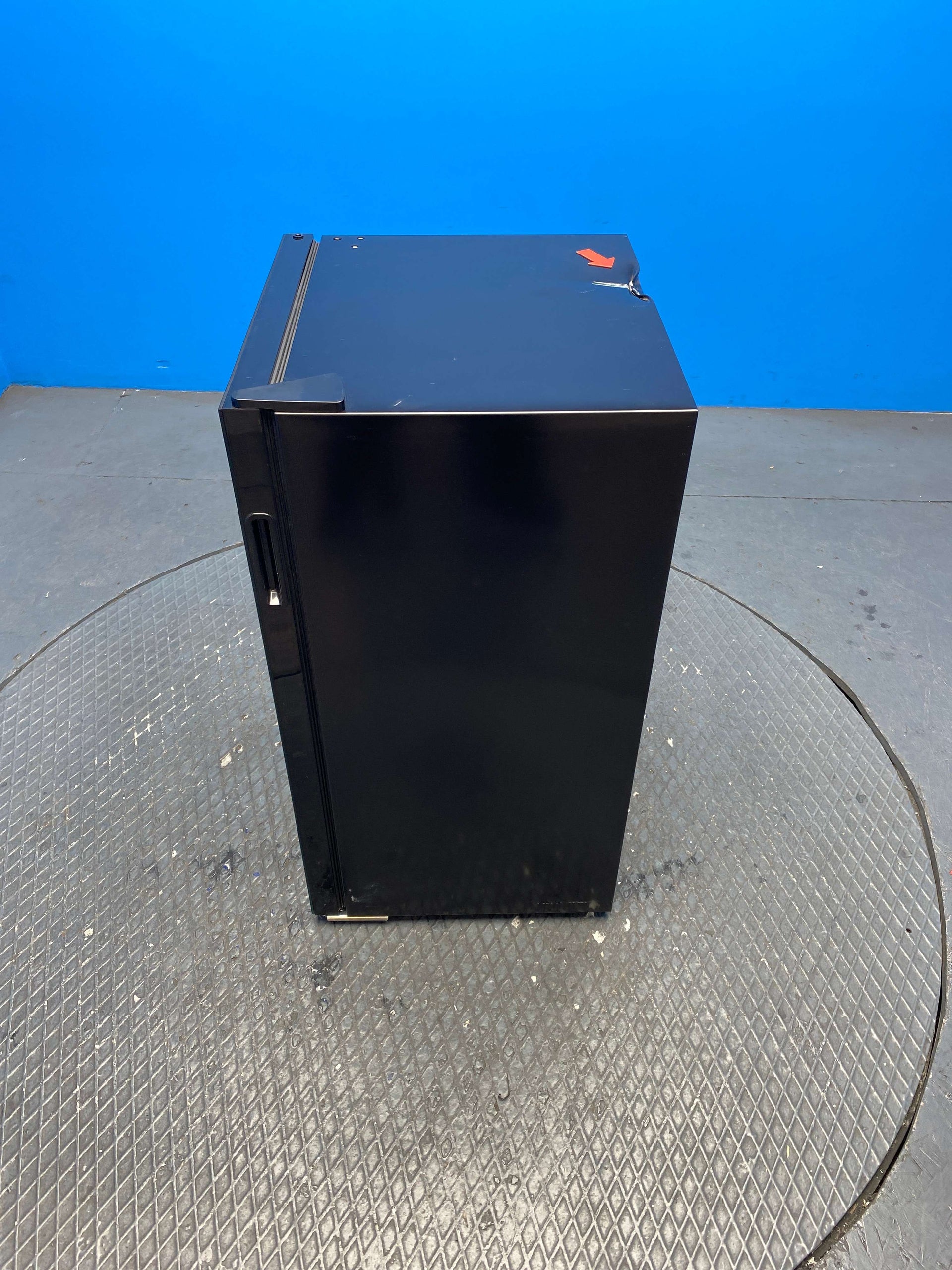 Kuhla K48BC101B Black 93L Beverage Cooler