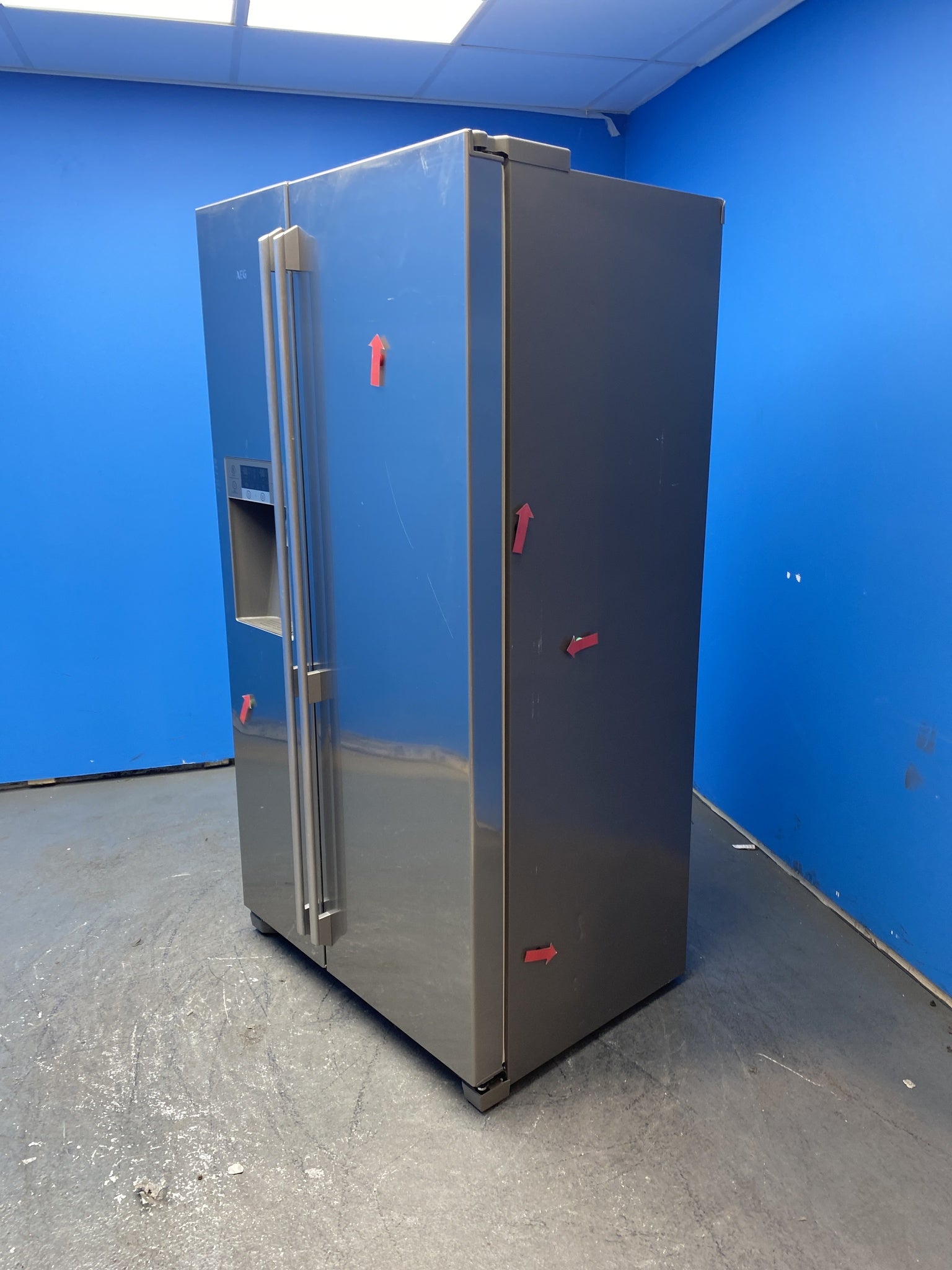 AEG RMB76111NX American-Style Fridge Freezer with Ice and Water