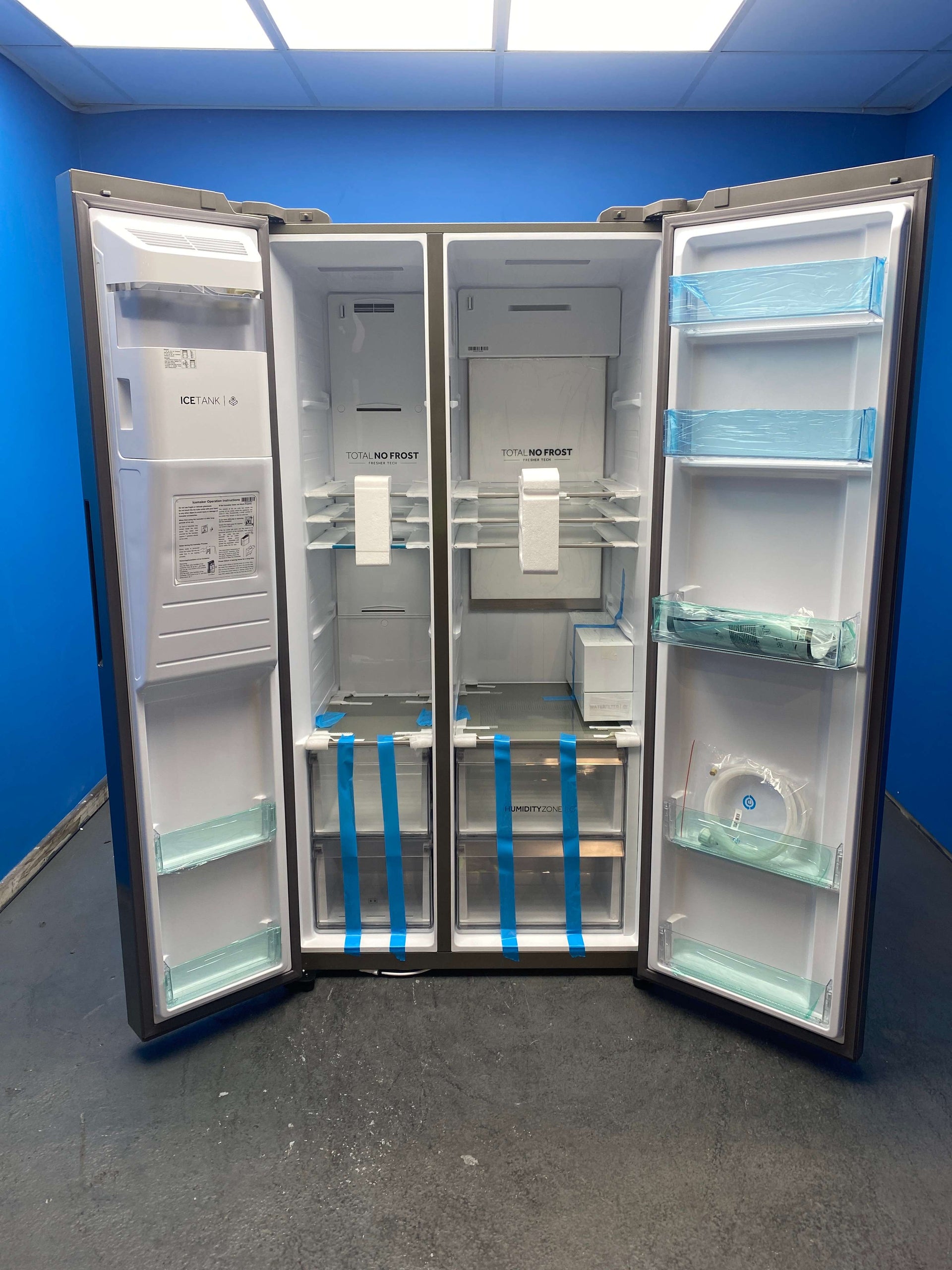 Haier Series 7 HSW79F18CIMM Plumbed American Fridge Freezer