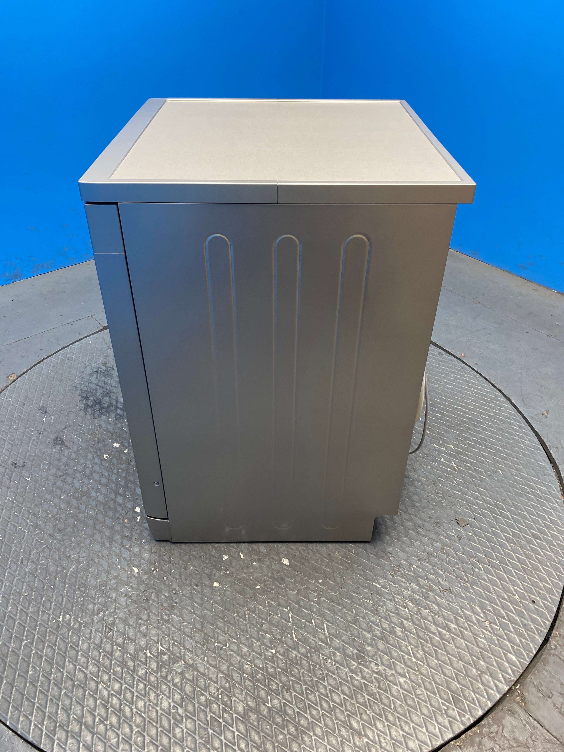 Sharp QW-NA1CF47ES 13 Place Setting Dishwasher