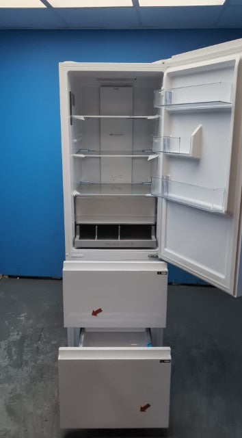 #GRC-162-803 - Haier 54.5cm 60/40 Fridge Freezer – 303L, White, Total No Frost, Smart WiFi