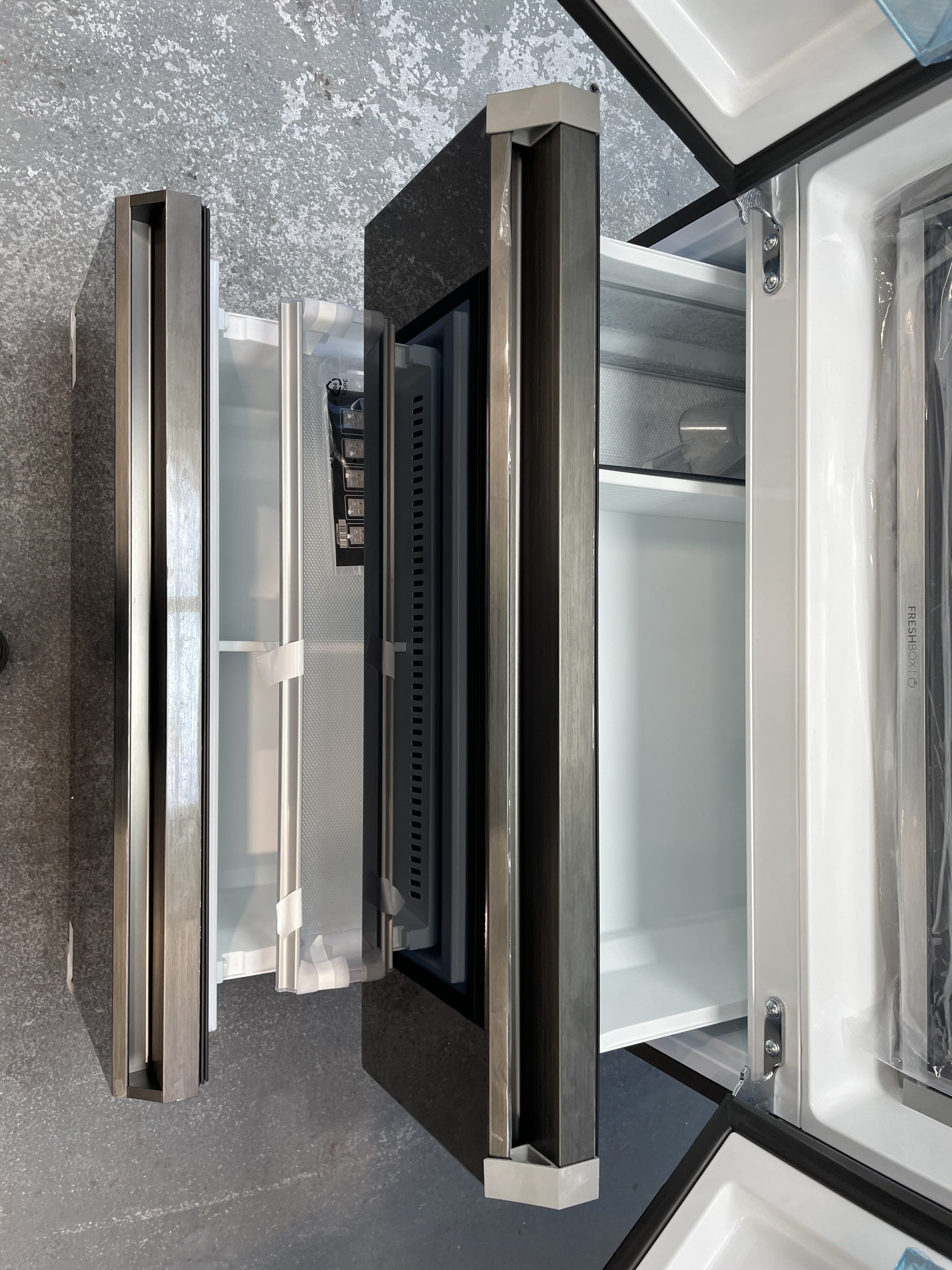 #GRC-156-325 - Haier Series 7 HFR79F19DFGB Total No Frost American Fridge Freezer