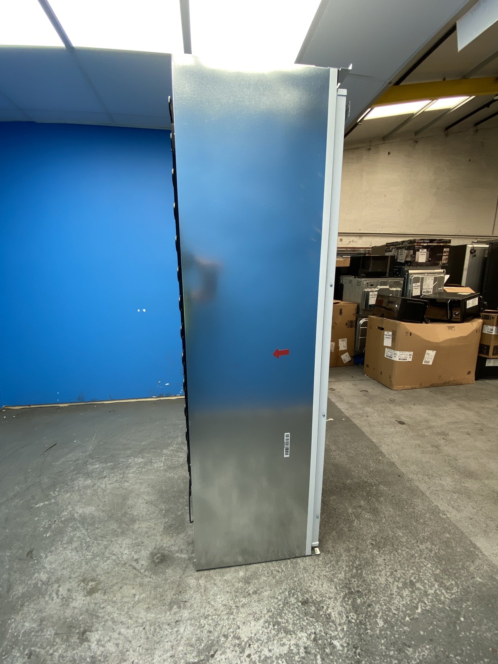 #GRC-156-014 - AEG NSK6D181EC 6000 DynamicAir 310L Integrated Larder Fridge