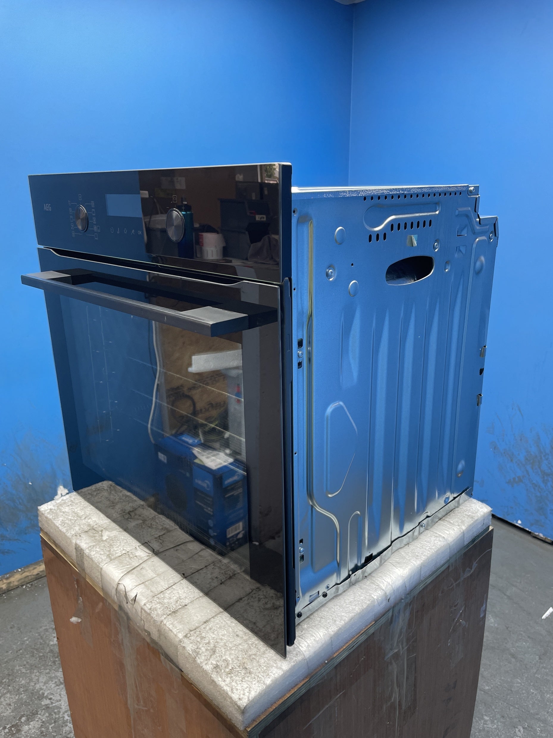#GRC-158-210 - AEG NBS6P53PAB 6000 SenseCook Built-In Pyrolytic Oven