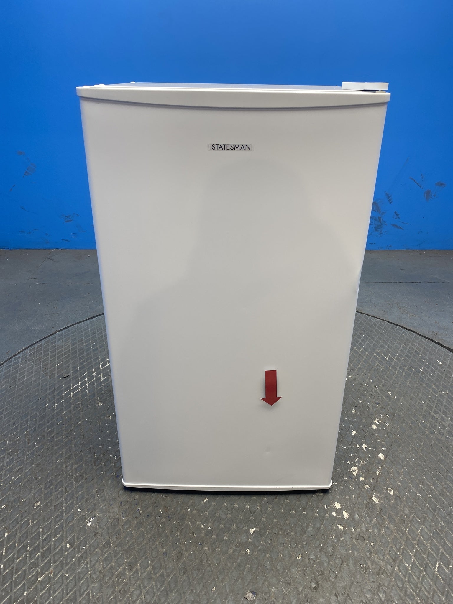 Statesman UC47FZW 47cm 60L Under Counter Freezer