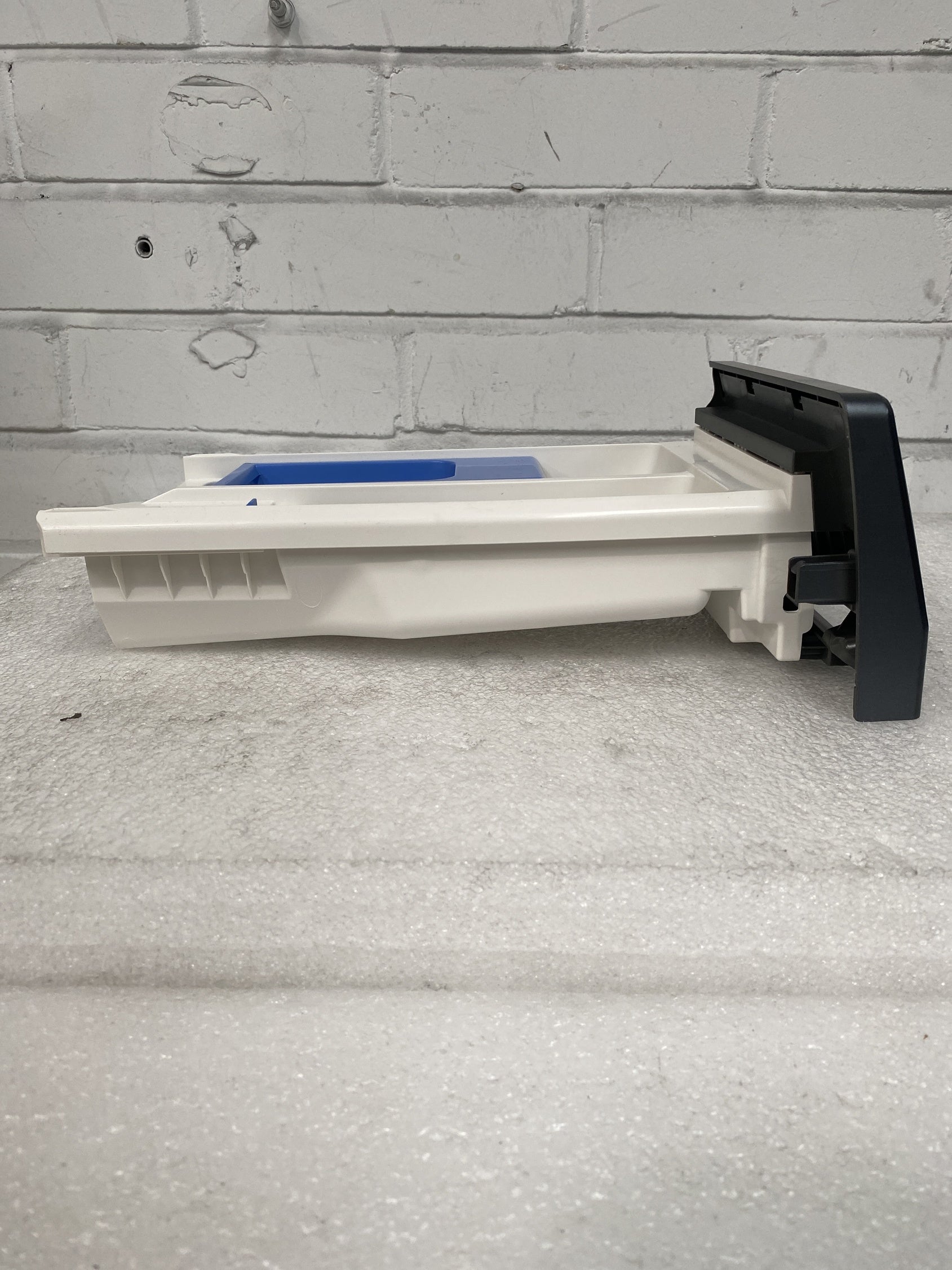 #GRC-159-688 - Haier HW100-B14367GU1 Washing Machine Detergent Dispenser Drawer