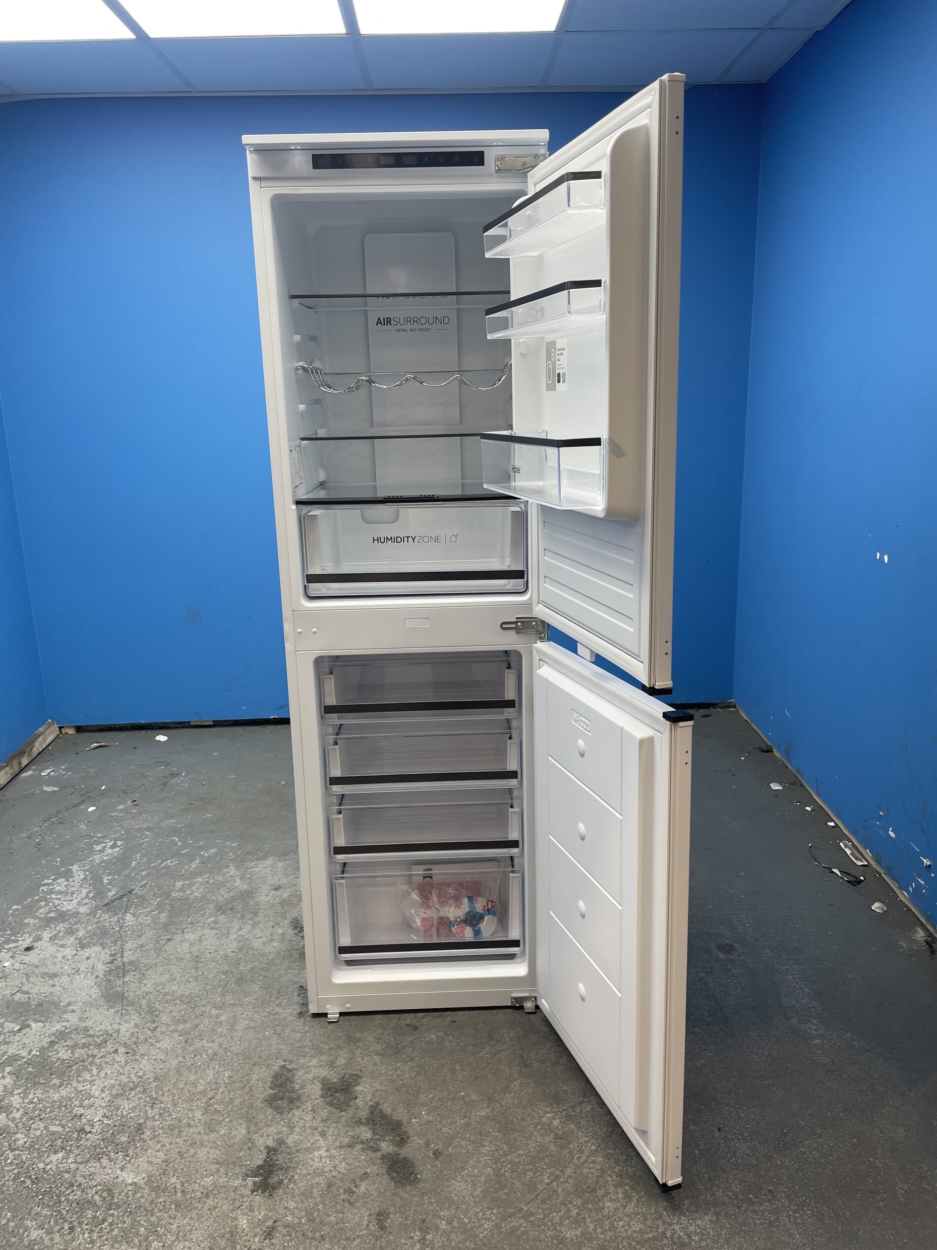 #GRC-158-681 - Haier HB50T618FMK Built-In No Frost Fridge Freezer