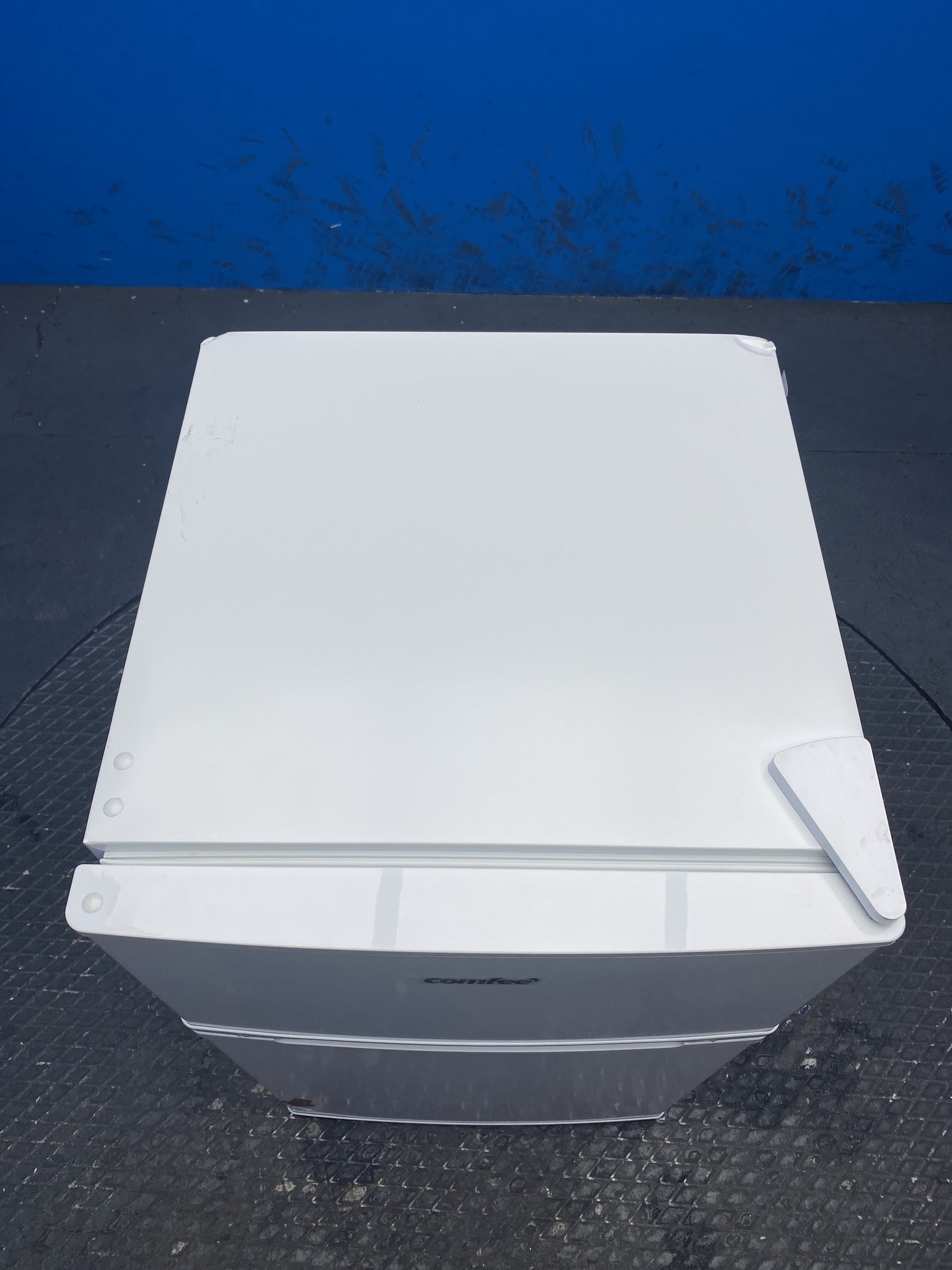 COMFEE’ RCT87WH2(E) 87L Under Counter Fridge Freezer