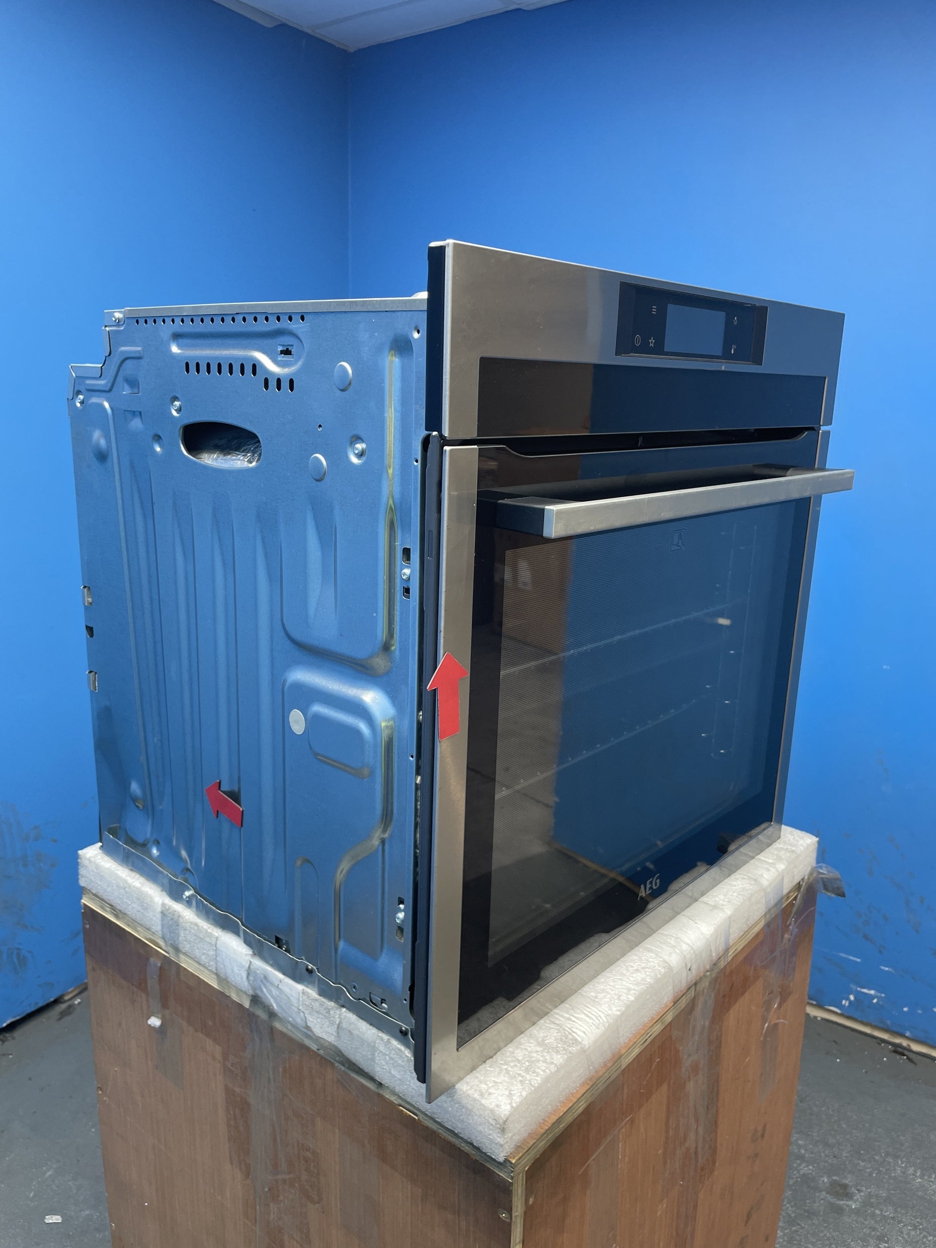 #GRC-158-216 - AEG BPE742380M 8000 AssistedCooking Built-In Electric Single Oven
