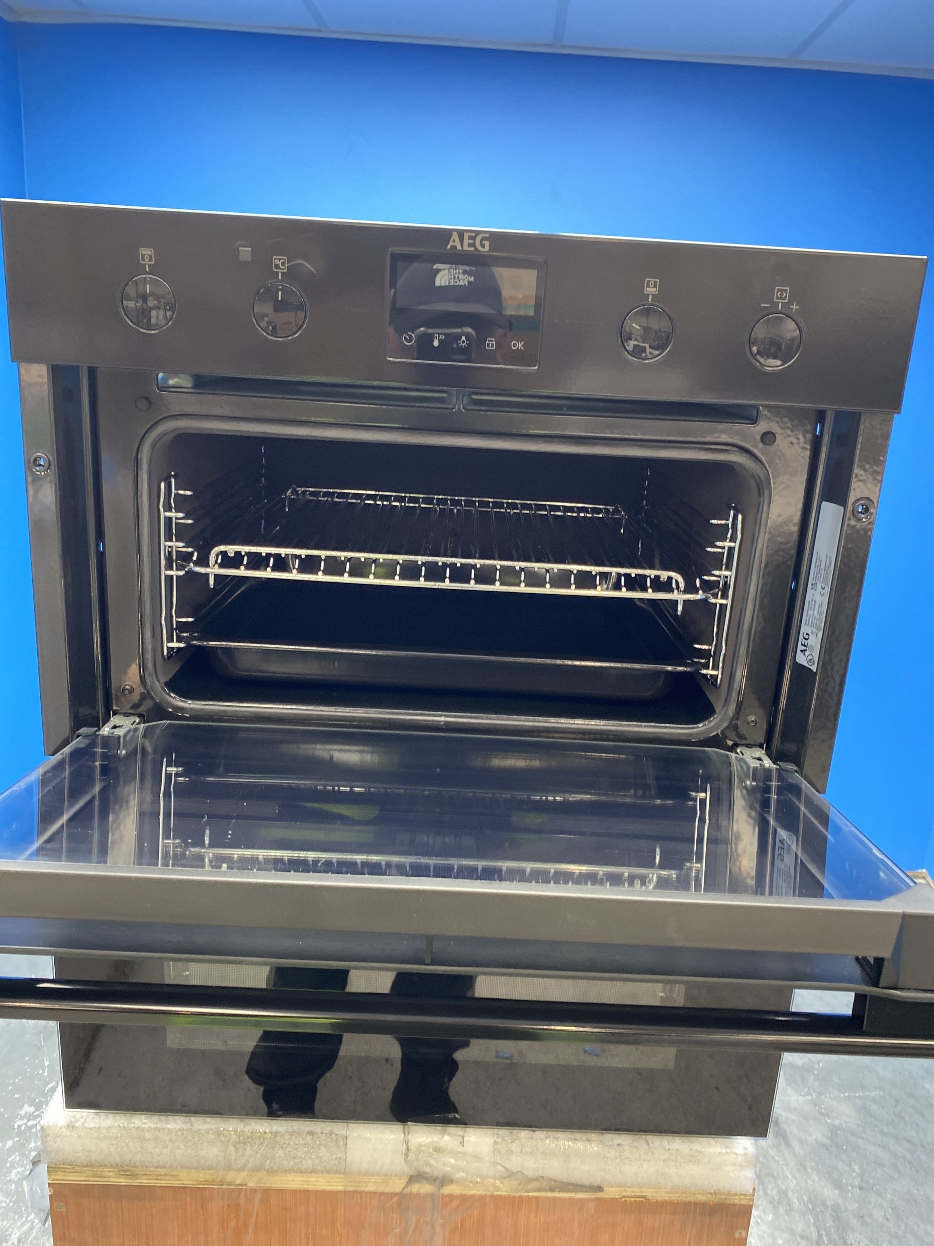 #GRC-155-930 - AEG DUB535060B 6000 Series Built-Under Electric Double Oven