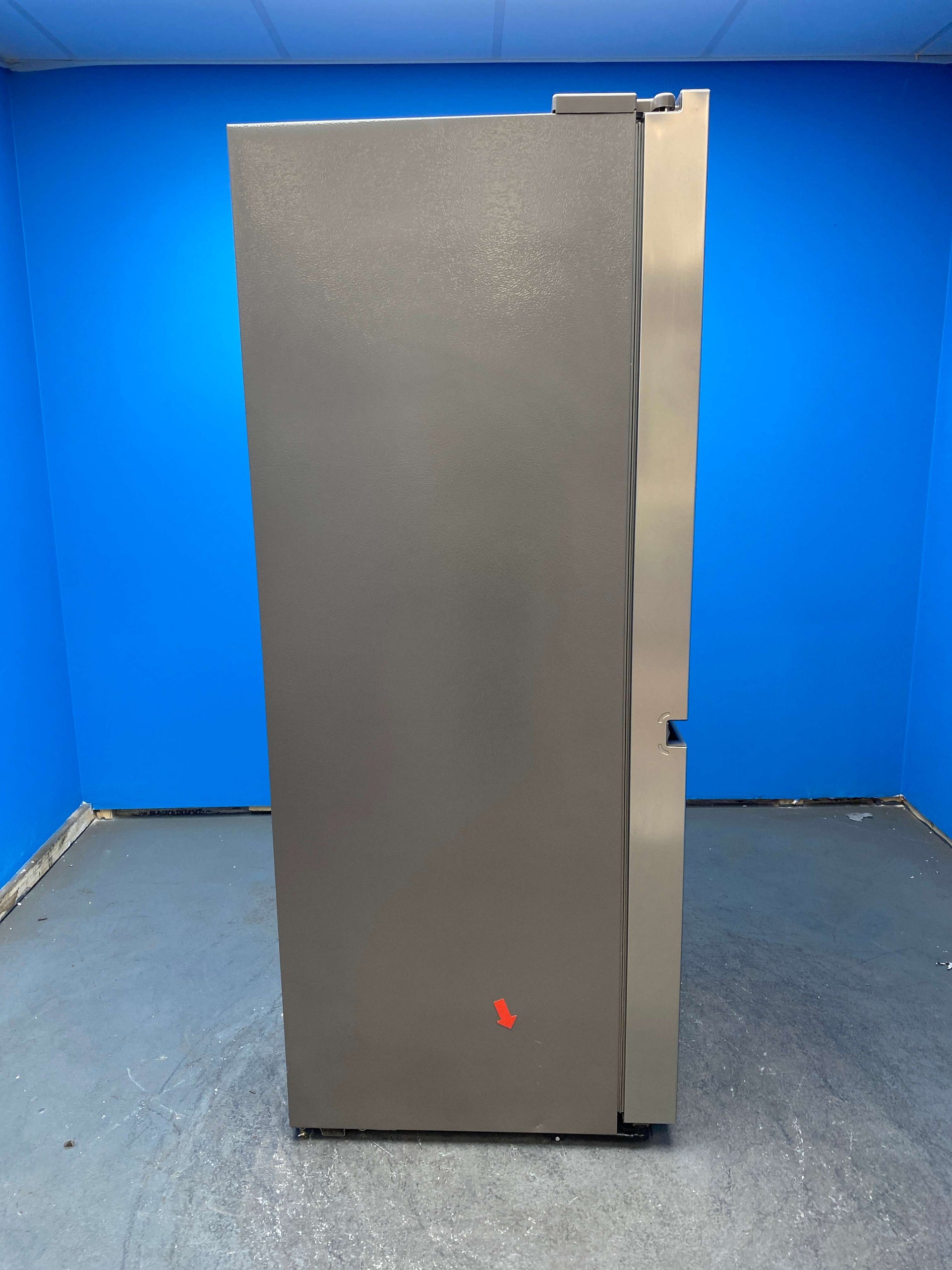 Hisense RS840N4WCE American Style 649 Litre Fridge Freezer