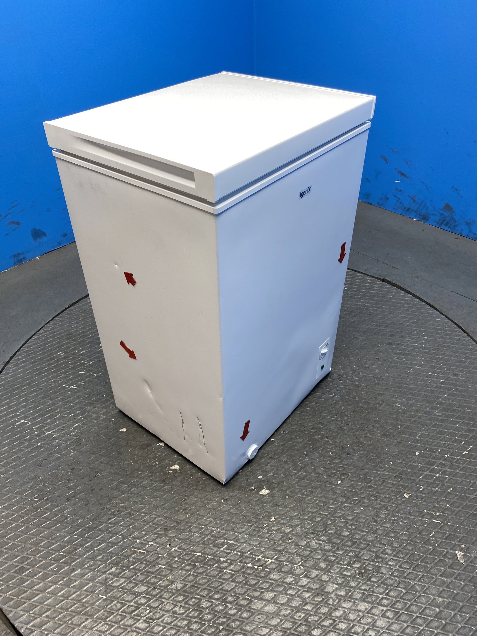Igenix IG100v2 99 Litre Freestanding Chest Freezer