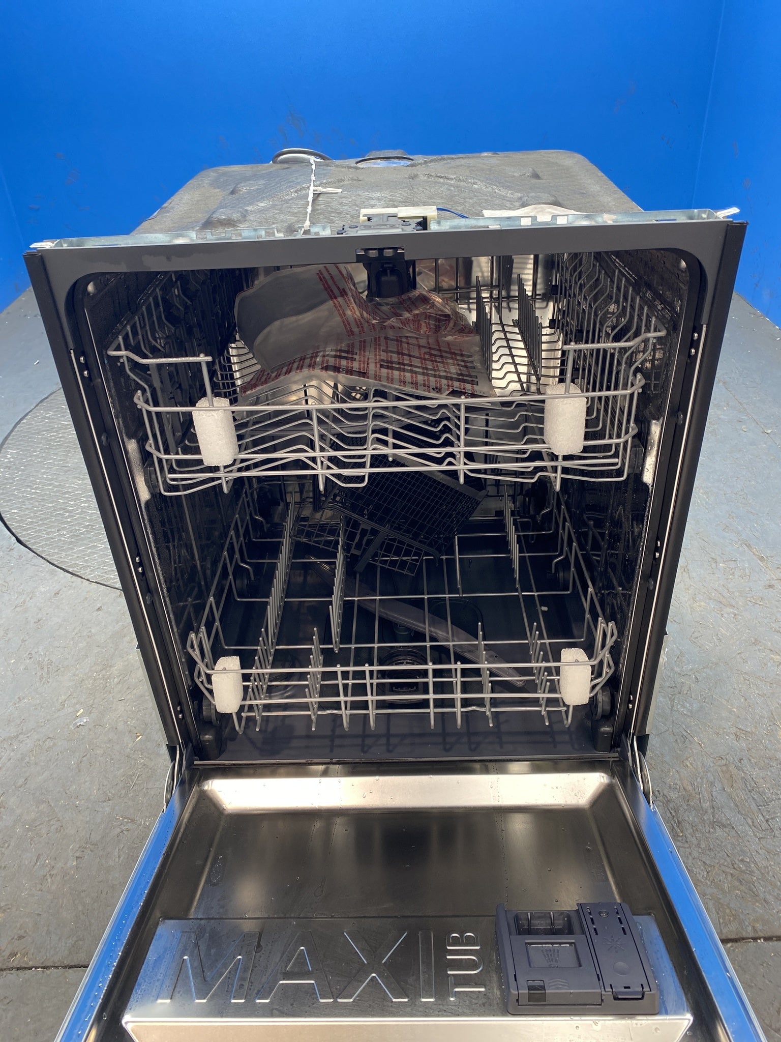 #GRC-152-619 - Hoover HI 3E9E0S-80 Integrated 13 Place Setting Dishwasher