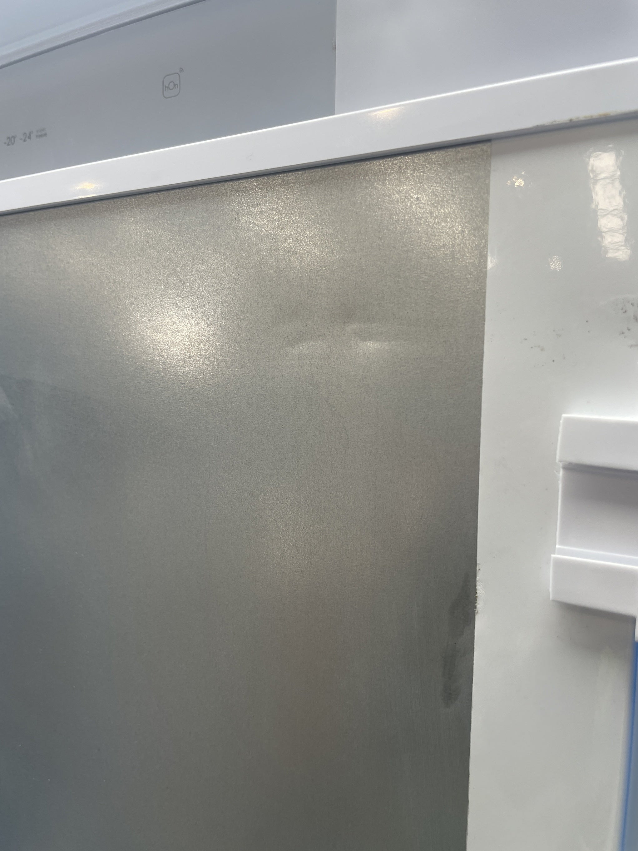 #GRC-162-716 - Candy Integrated 70/30 Fridge Freezer – 248L, Total No Frost, Smart WiFi Control