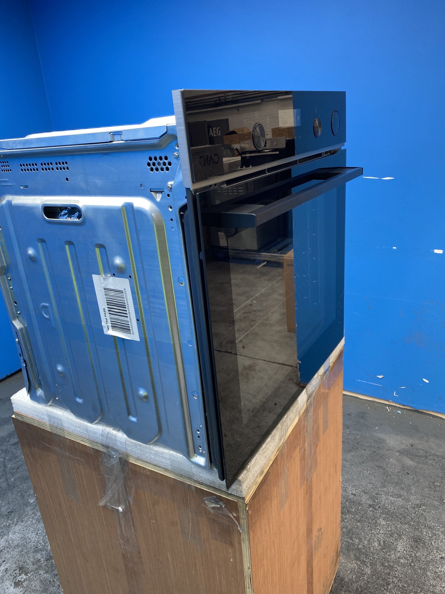 #GRC-155-999 - AEG 6000 SenseCook TR6PB521SB SteamCrisp Pyrolytic Built-in Oven