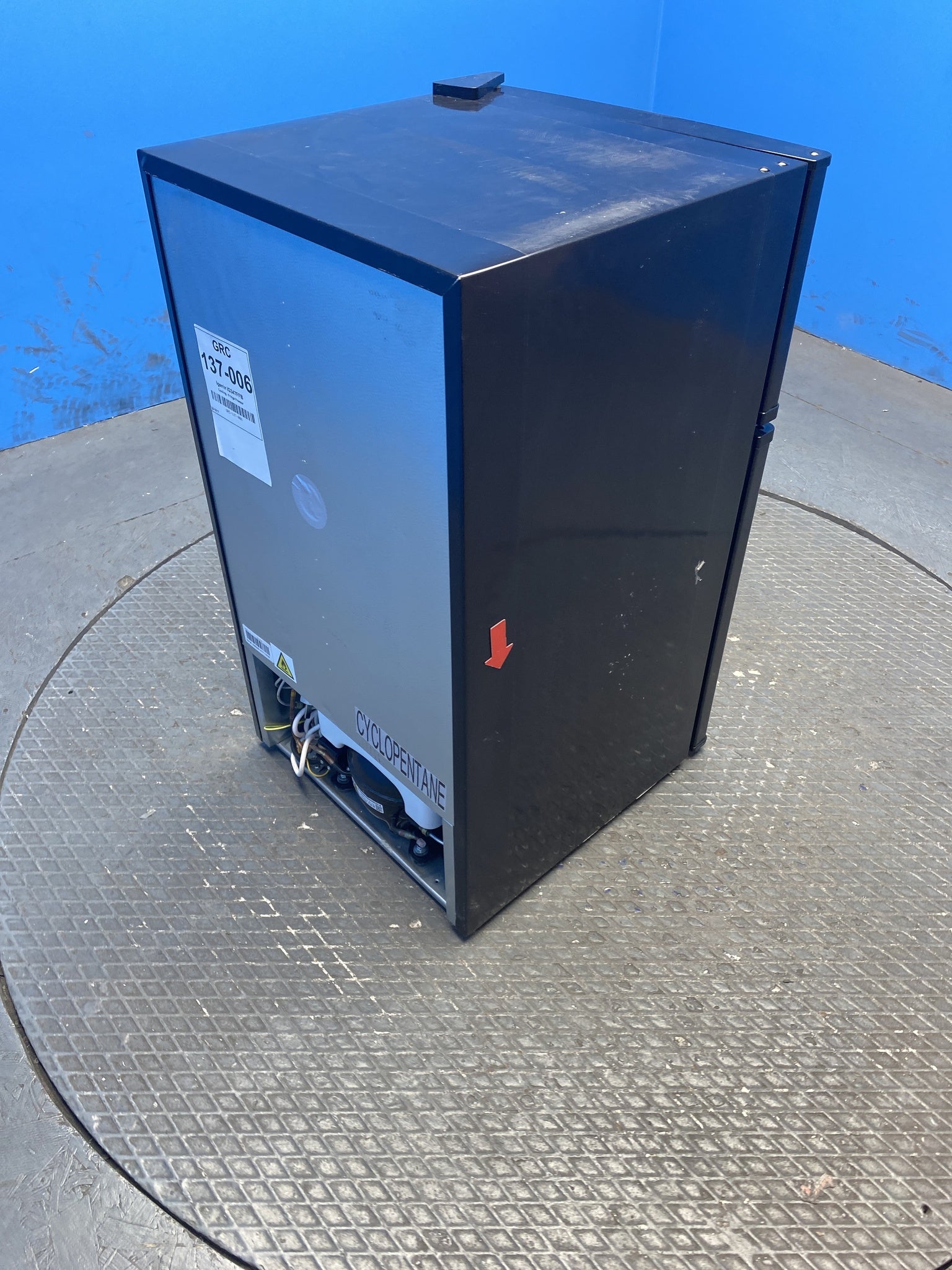 Igenix IG347FFB 96 Litre Under Counter Fridge Freezer