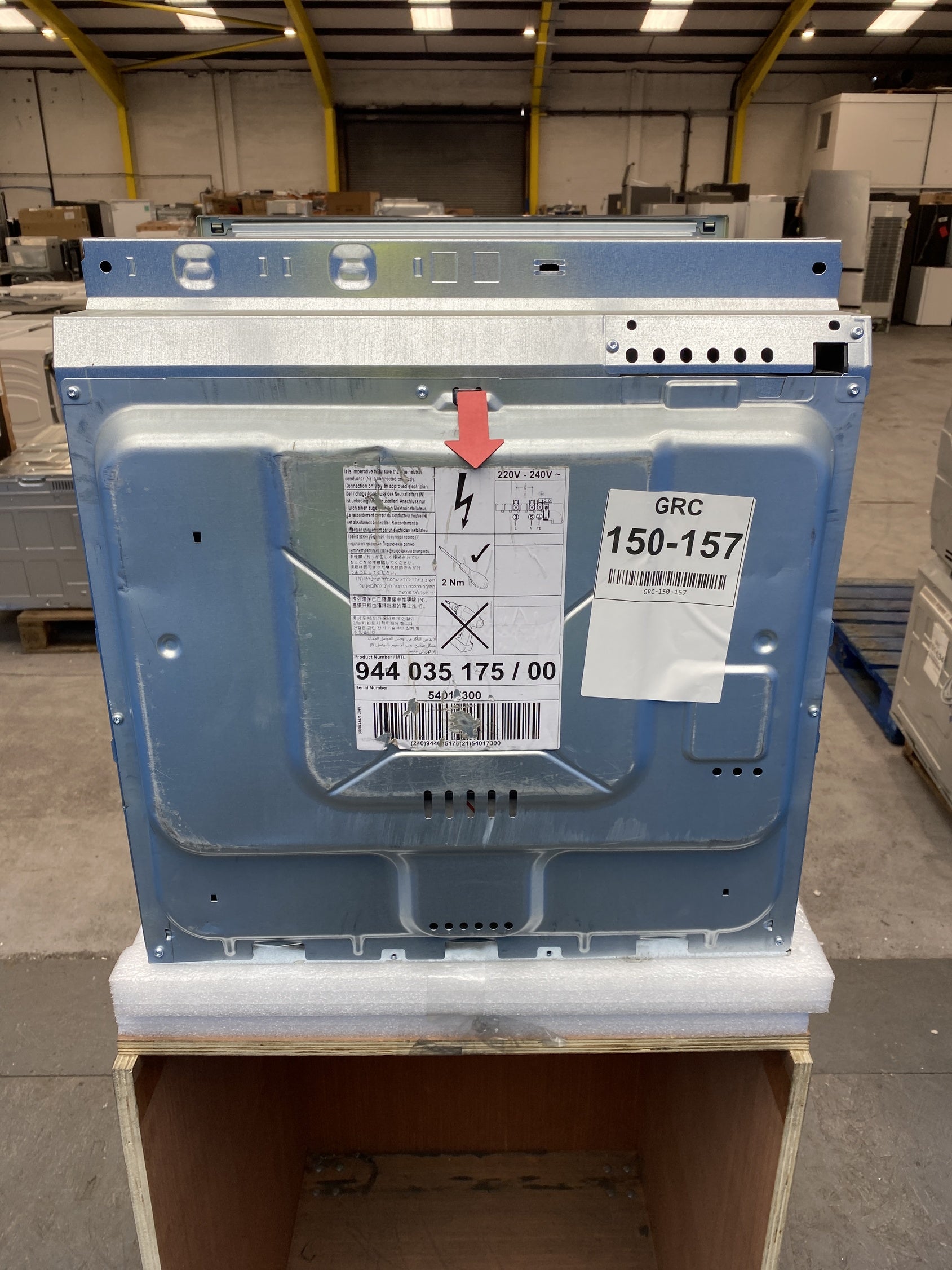 #GRC-150-157 - AEG OS6PB50AK Built-in Pyrolytic Single Oven with AirFry