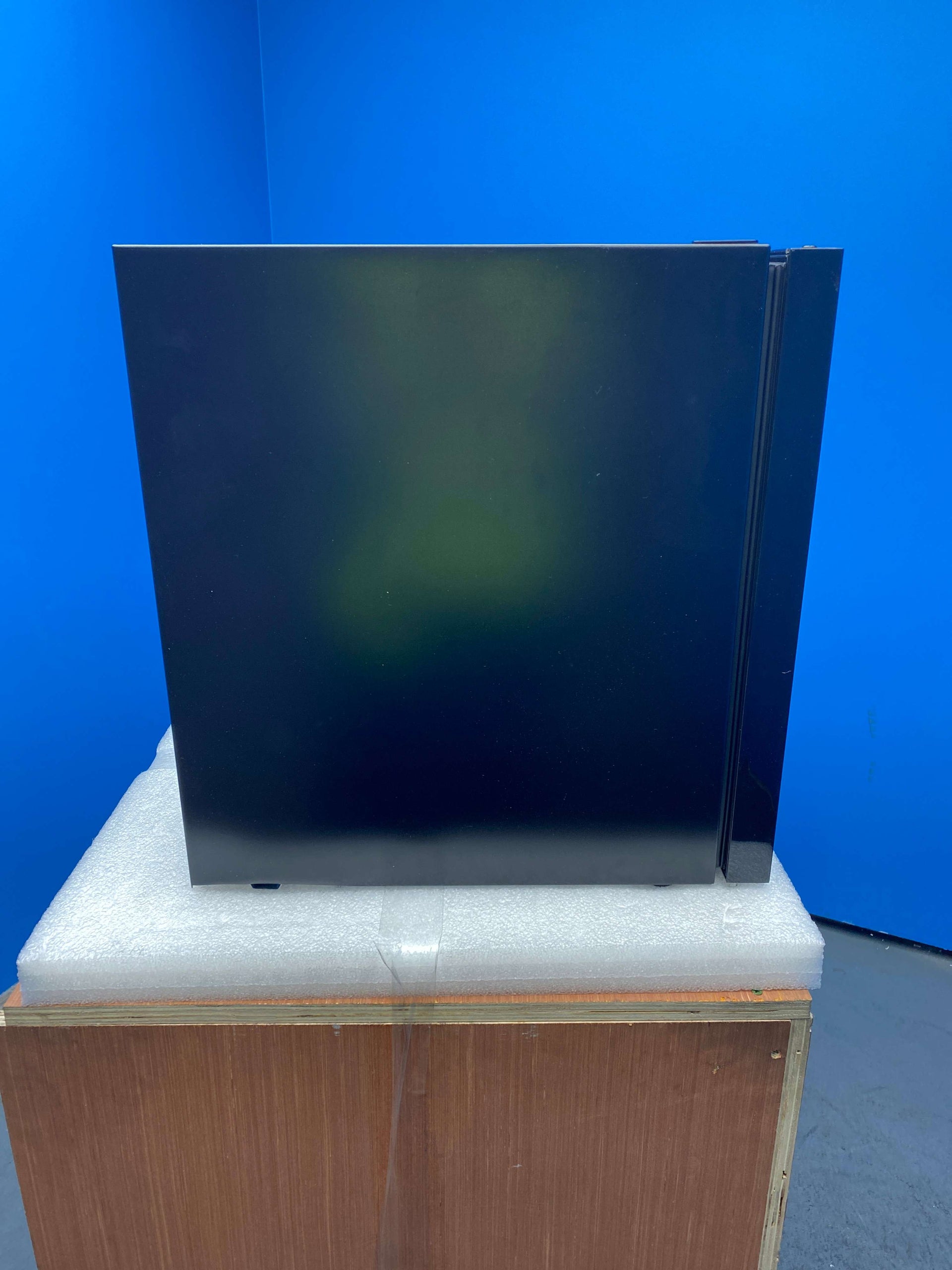 Husky HU0192 48 Litre Black Mini Fridge