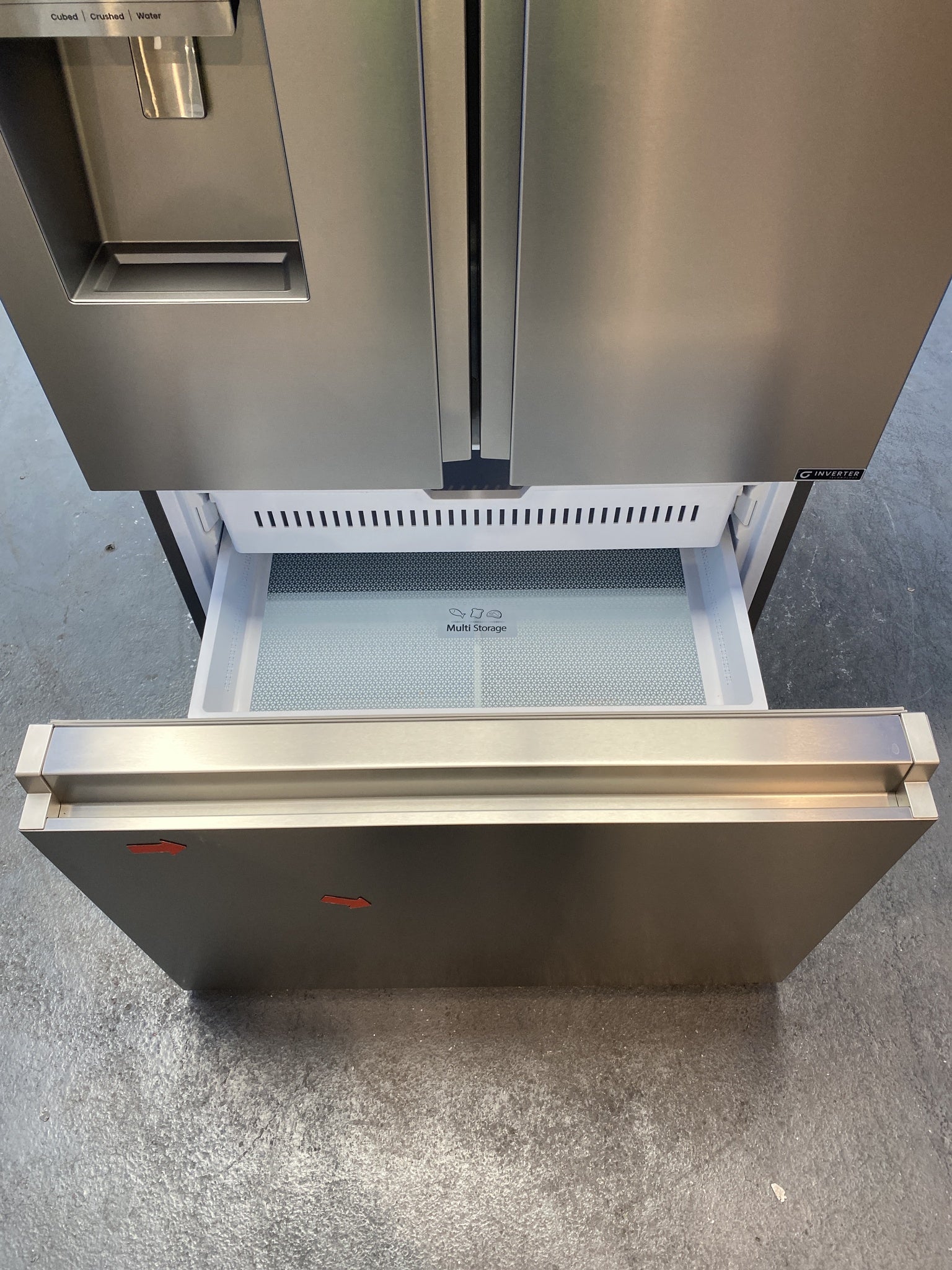 Hisense RF793N4SASE 612L French Door Fridge Freezer with Ice & Water