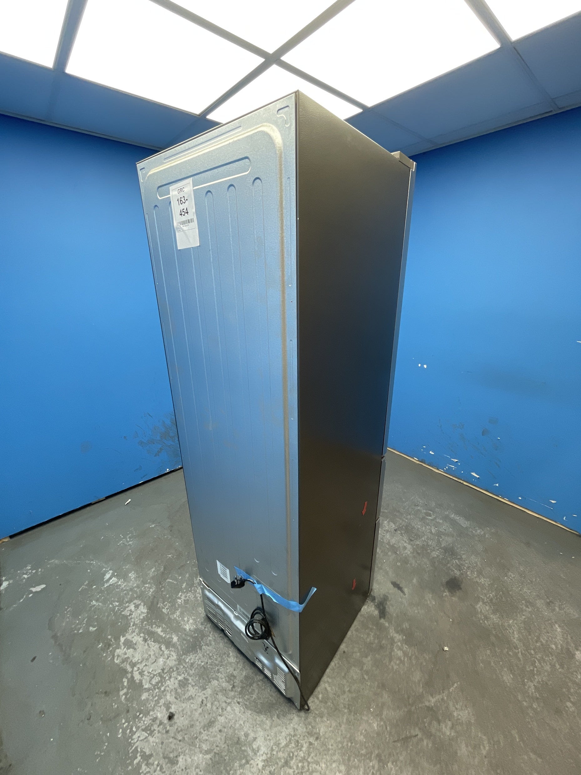#GRC-163-454 - Haier 60cm Freestanding 70/30 Fridge Freezer – 345L, MyZone, Non-Plumbed Water Dispenser