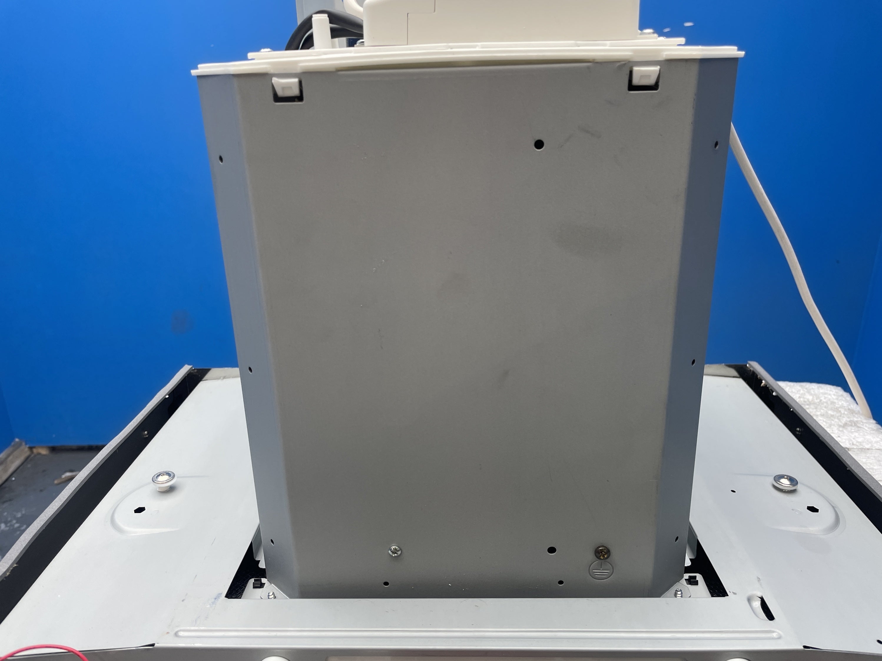 #GRC-158-200 - AEG DTB3954M 6000 ExtractionTech 90cm Chimney Cooker Hood