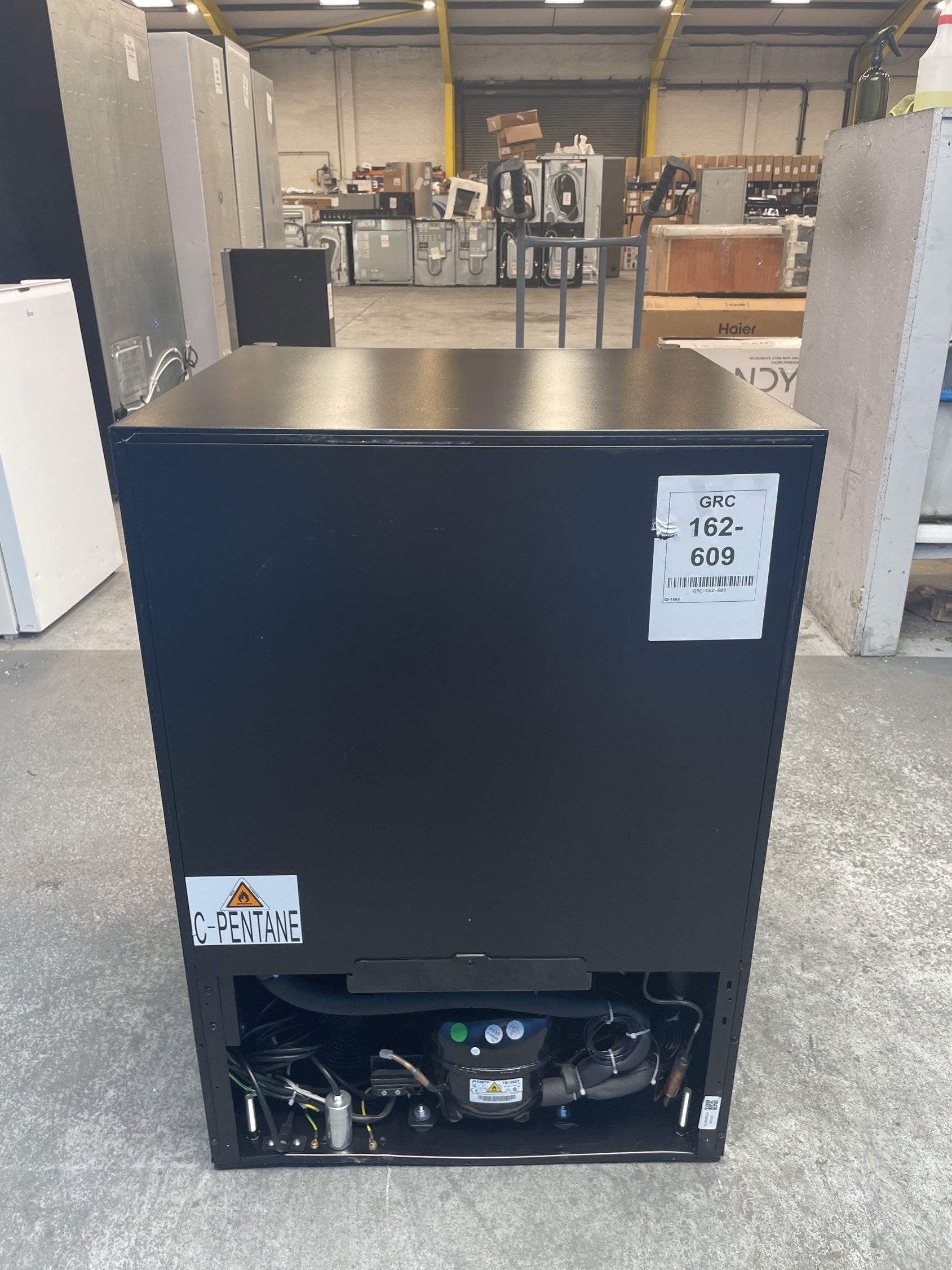 #GRC-162-609 - Hoover HWCB60DUK/N 38 Bottle Freestanding Wine Cooler
