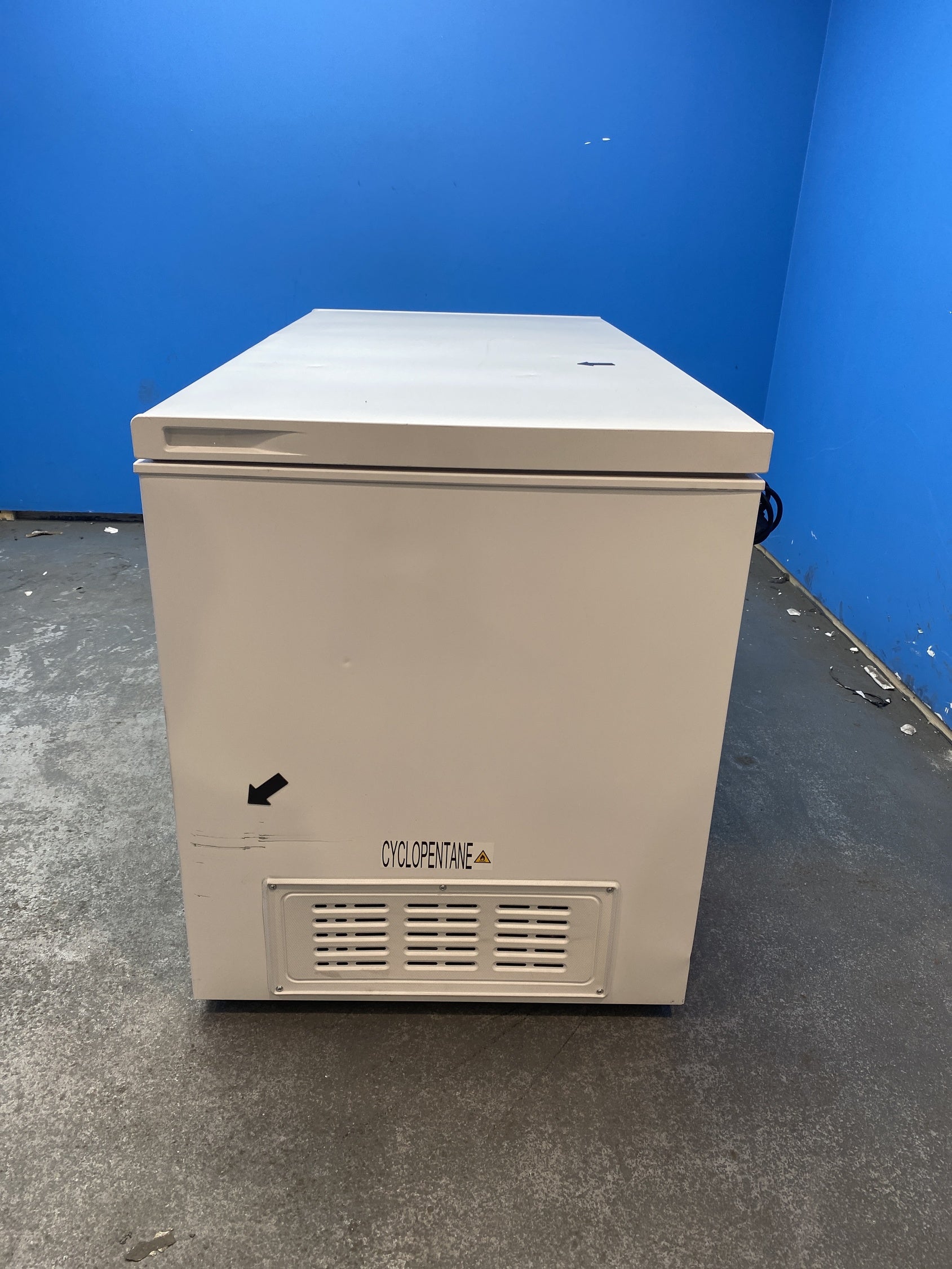 #GRC-157-796 - Hisense FC571D4AWLYE 372L Winter Guard Chest Freezer