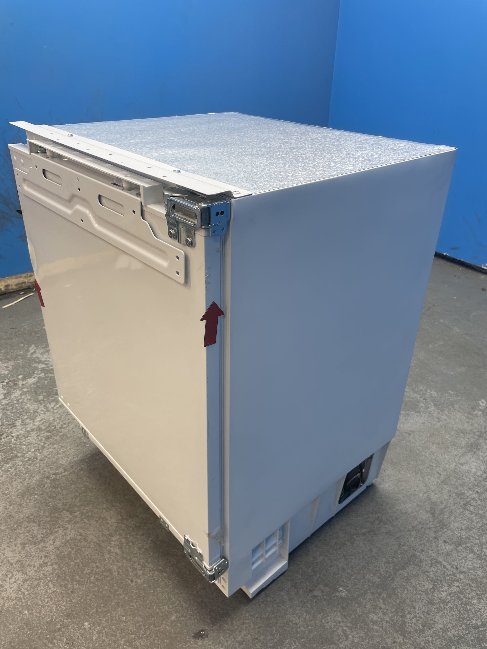 #GRC-159-943 - Hoover WCKLSE68EWK Integrated Undercounter Larder Fridge