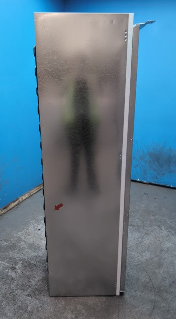 #GRC-163-579 - Bosch 54cm Integrated Tall Larder Fridge – 310L Capacity, MultiBox, SuperCooling