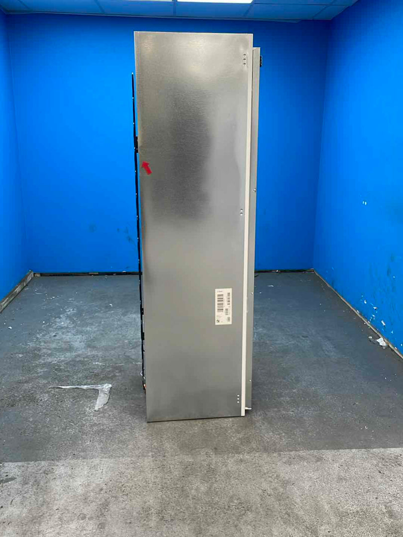 #GRC-159-118 - Bosch Series 6 KIR81ADD0G Integrated 310L Tall Larder Fridge