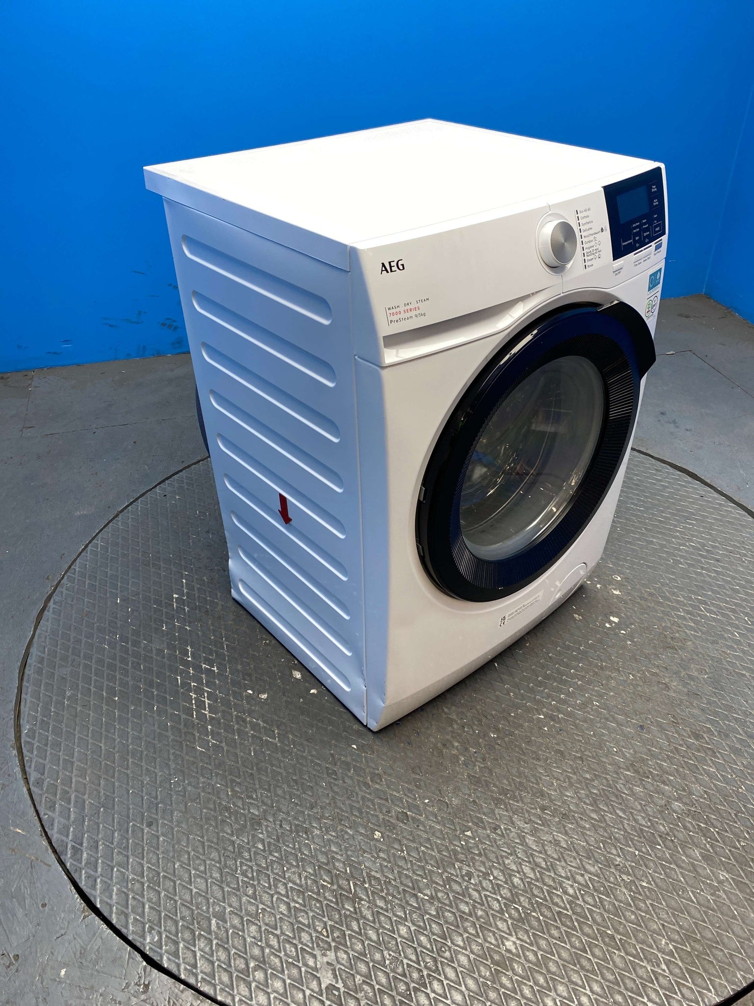 AEG LWR7195M4B 9kg/5kg 1400rpm Washer Dryer with ProSteam