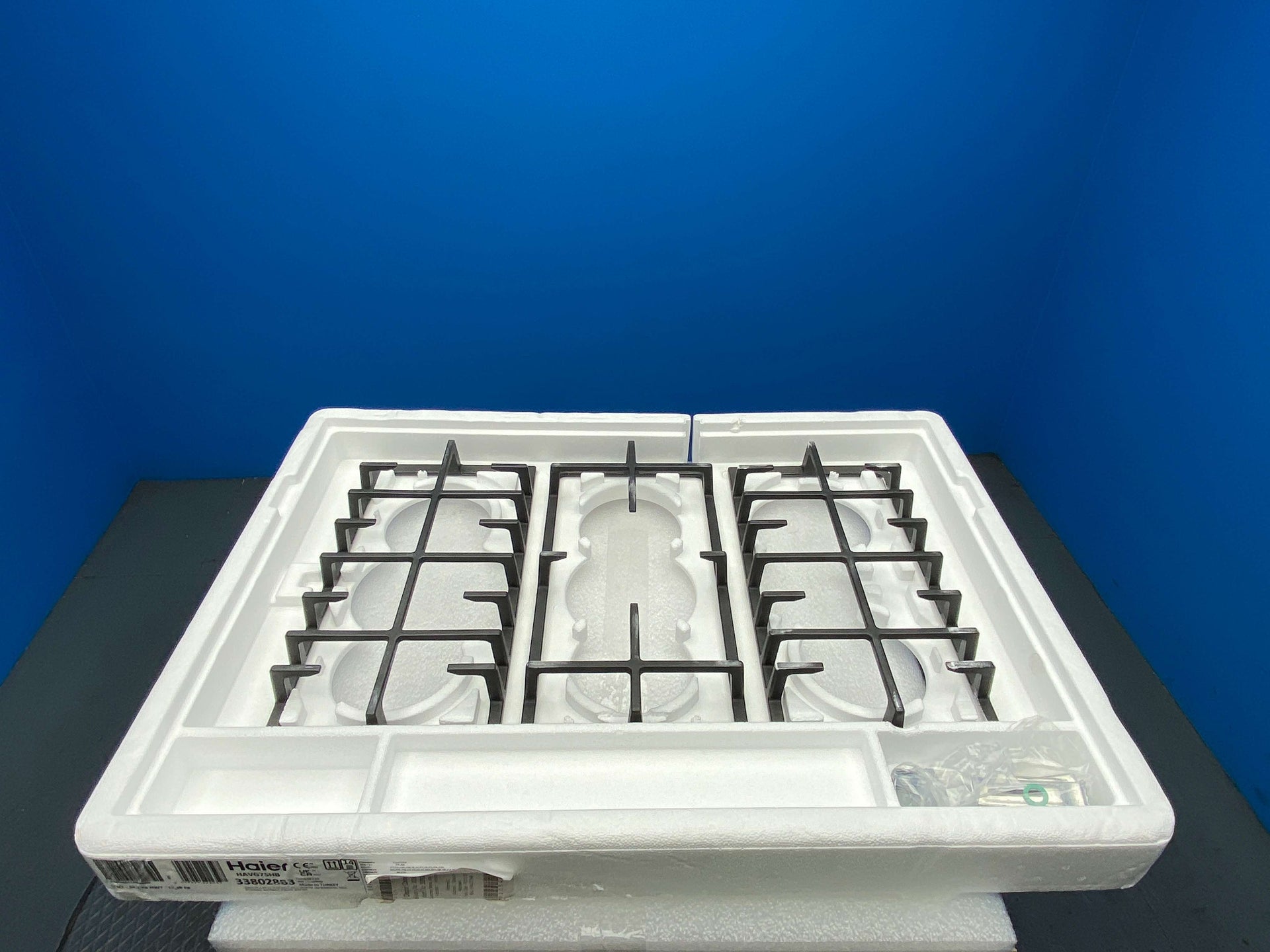Haier HAVG75HB Series 4 75cm Gas on Glass Hob