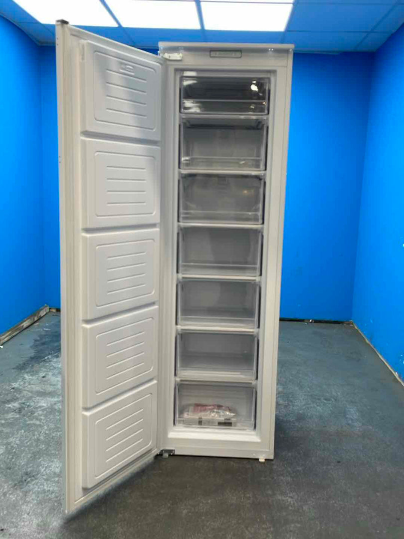 #GRC-160-779 - Candy CUS518EWK Integrated 204L Tall Freezer