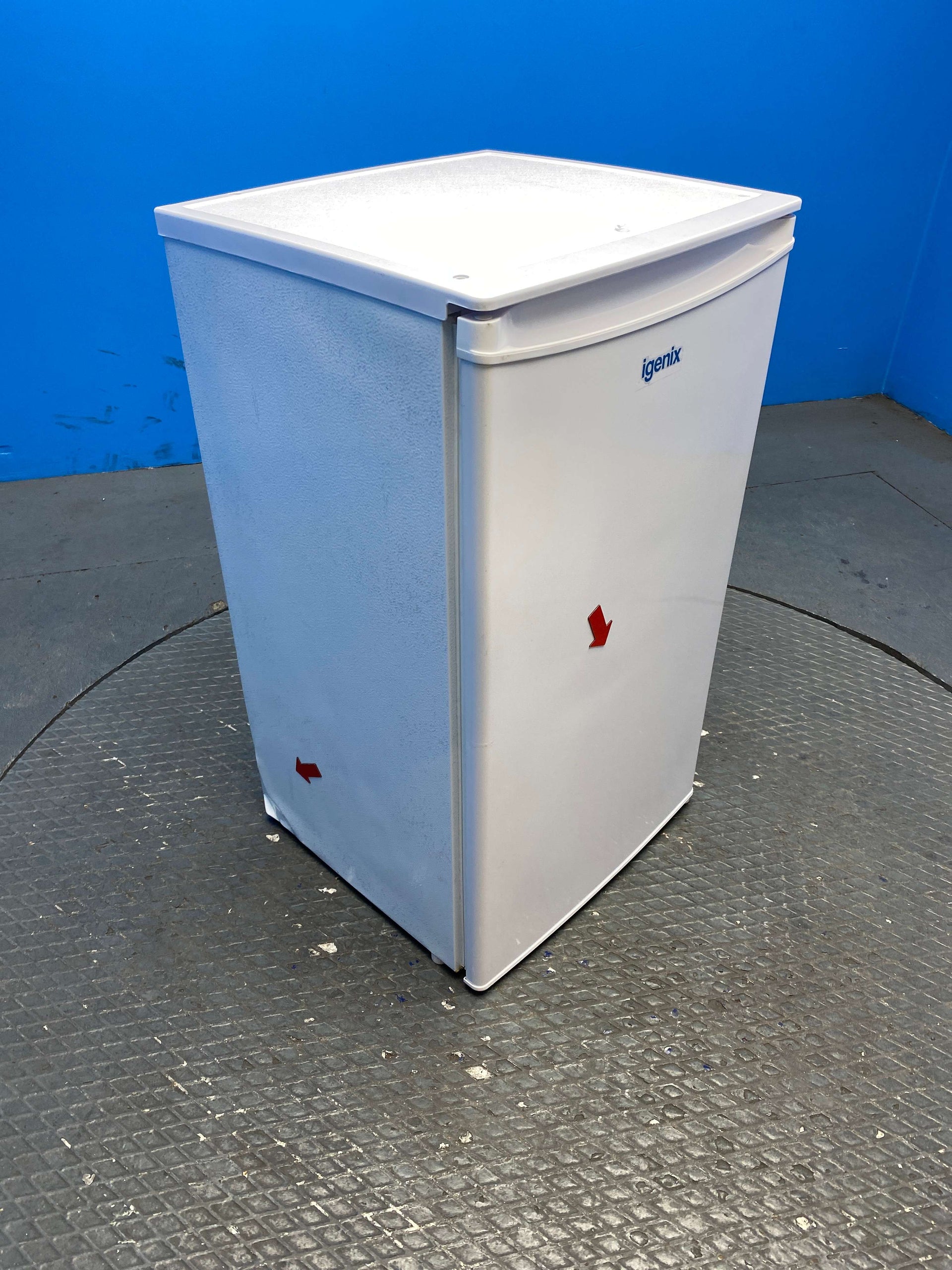 Igenix IG3920 91L Undercounter Fridge with Icebox