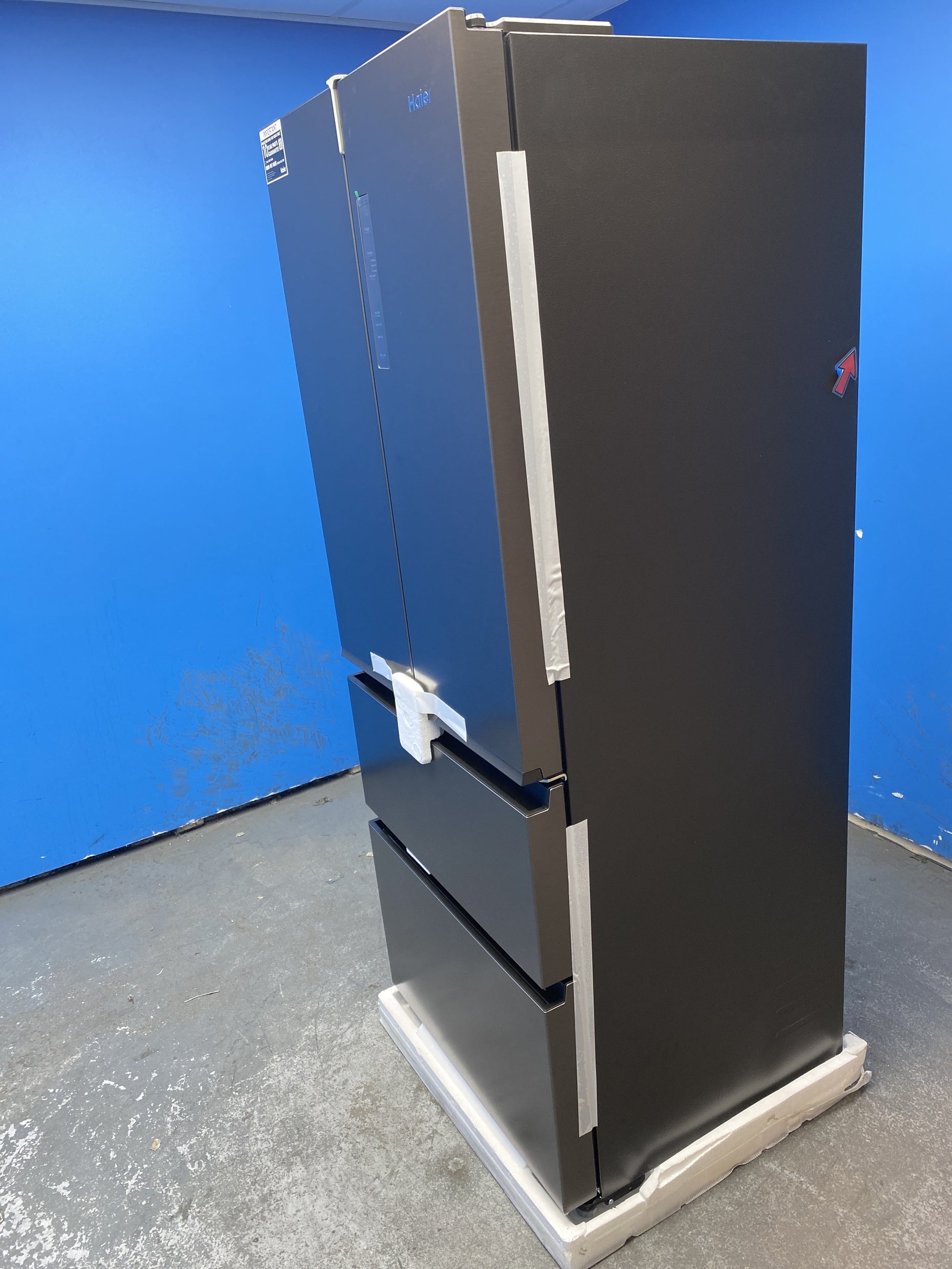 #GRC-157-071 - Haier HFR3718ENMD 70cm 60/40 Total No Frost Fridge Freezer