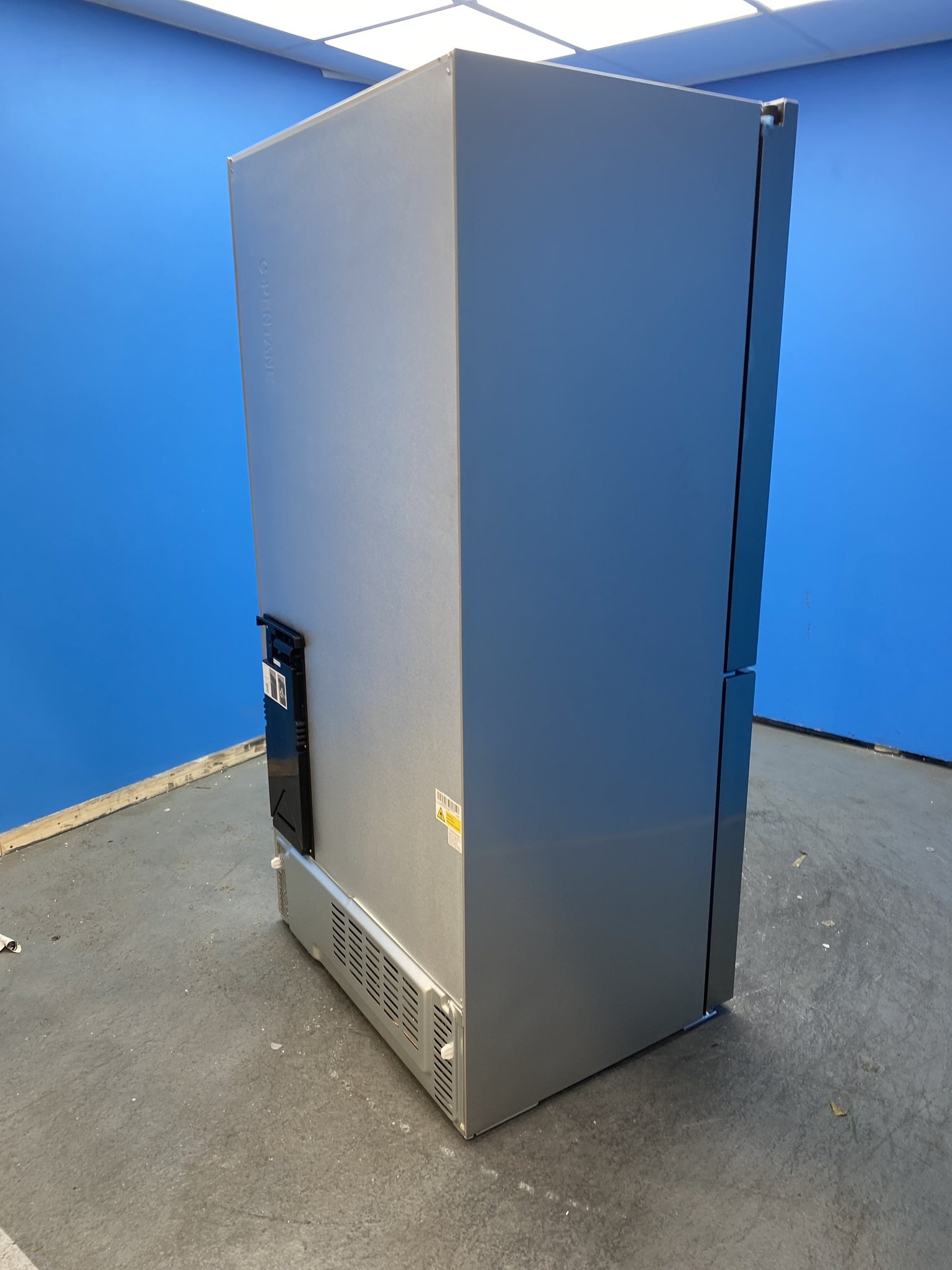 Bosch KFN96VPEAG Series 4 French Door 605 Litre Fridge Freezer