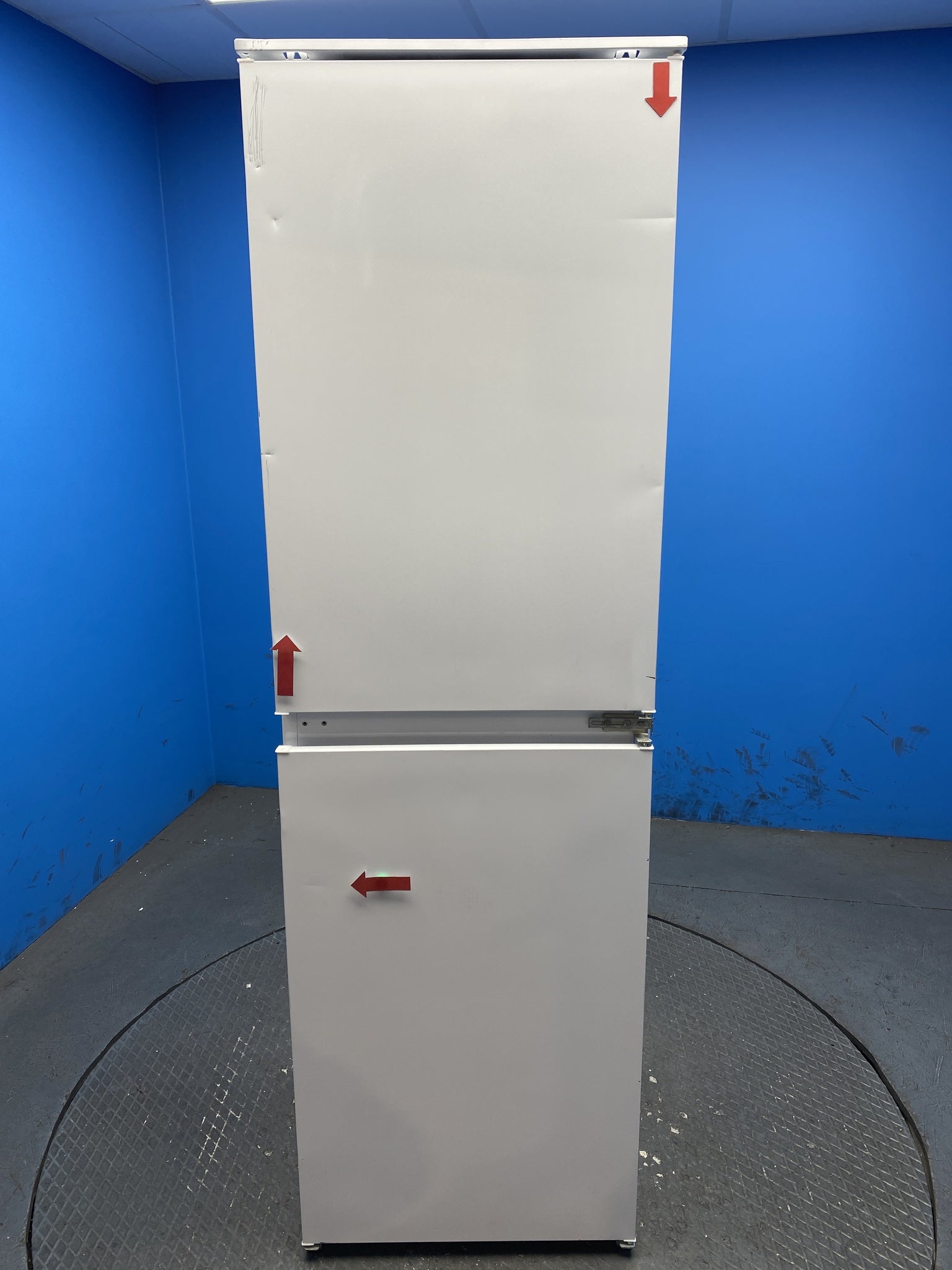 AEG SCE818F6NS 6000 Series Integrated 50/50 Fridge Freezer